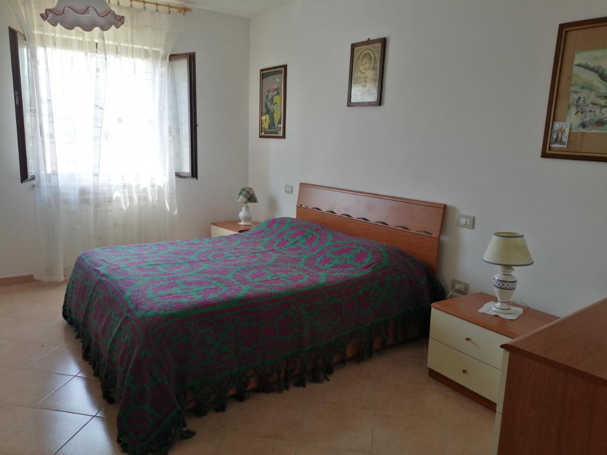 Mille papaveri rossi Casa di Angela view 2