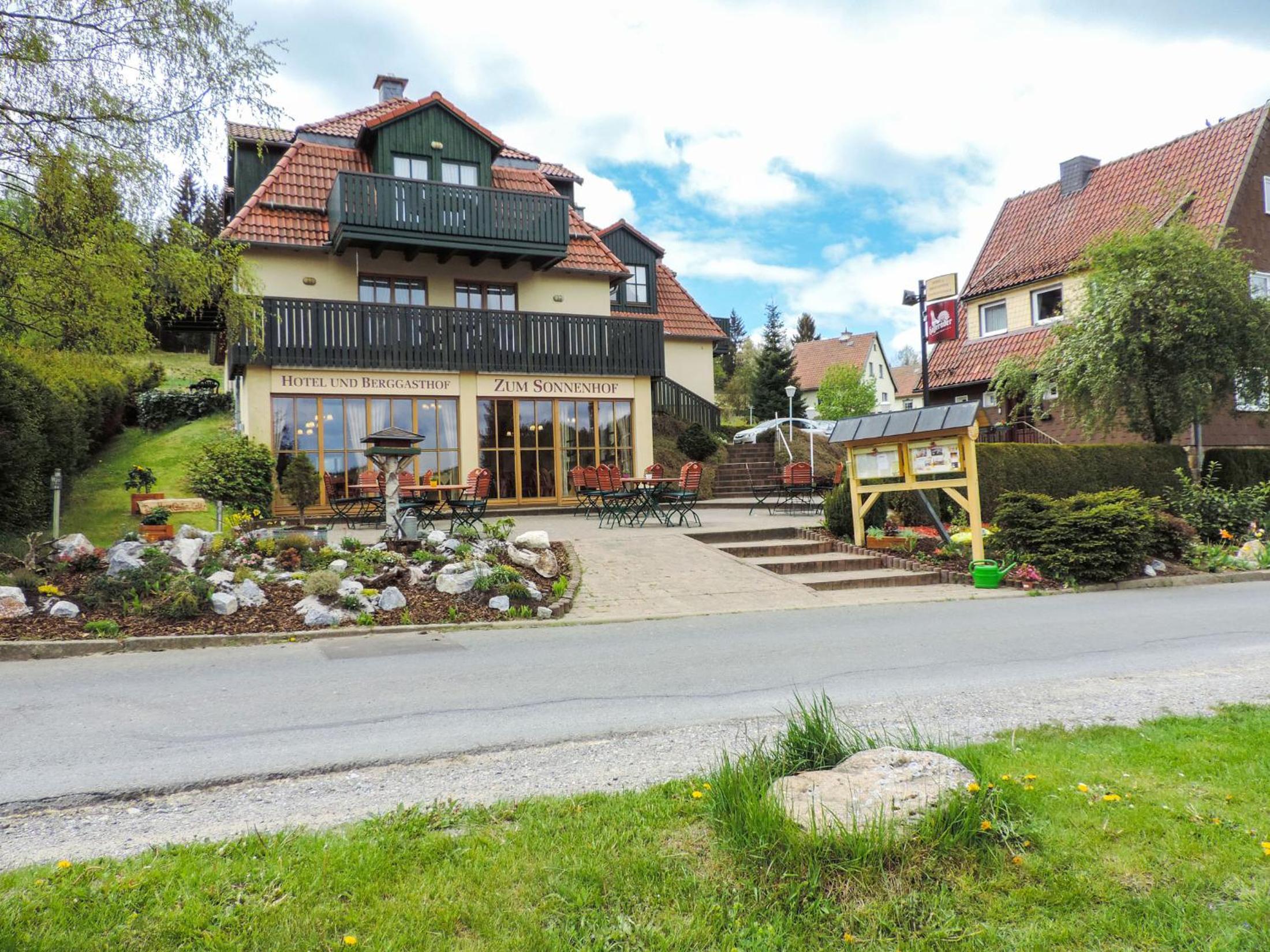 Hotel und Berggasthof Zum Sonnenhof - Image 1