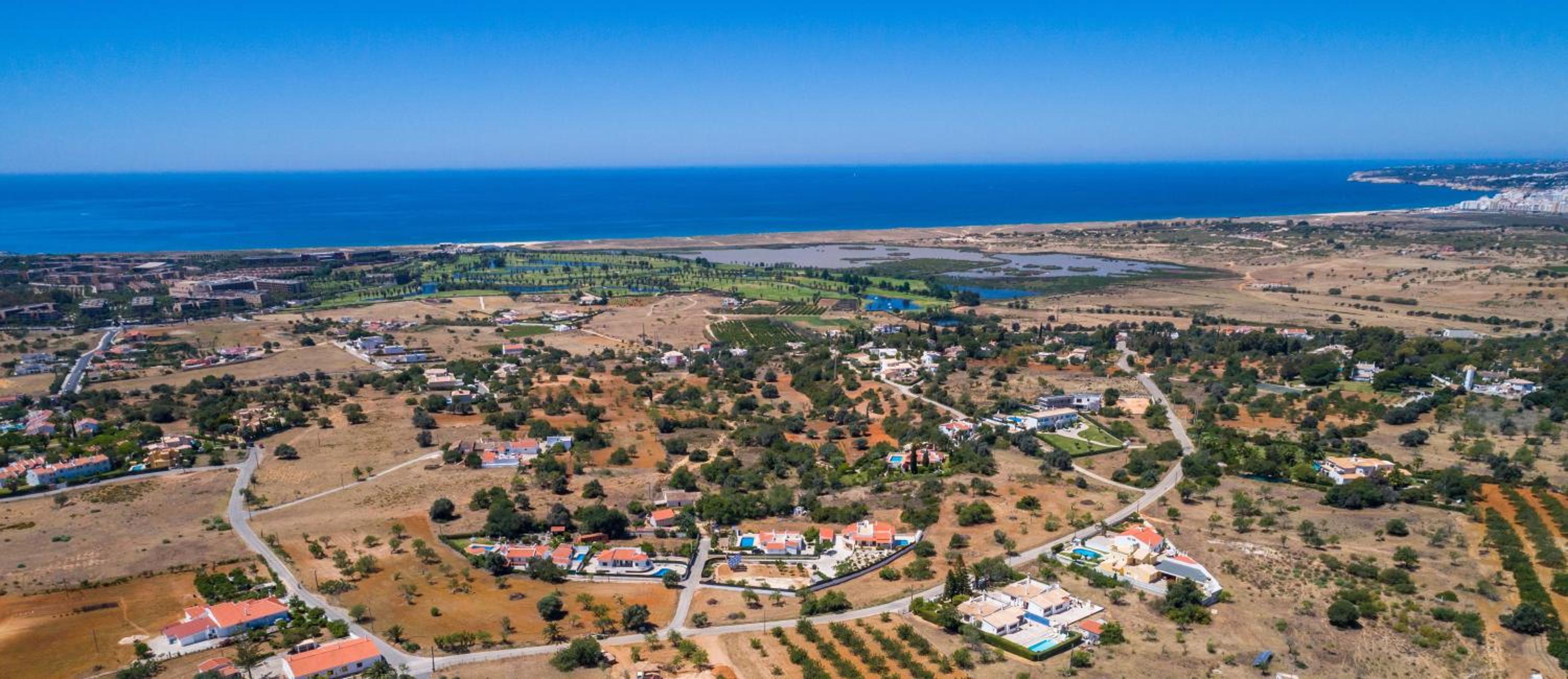 Apartamentos Monte dos Avós, Albufeira by AlgarveBlossom