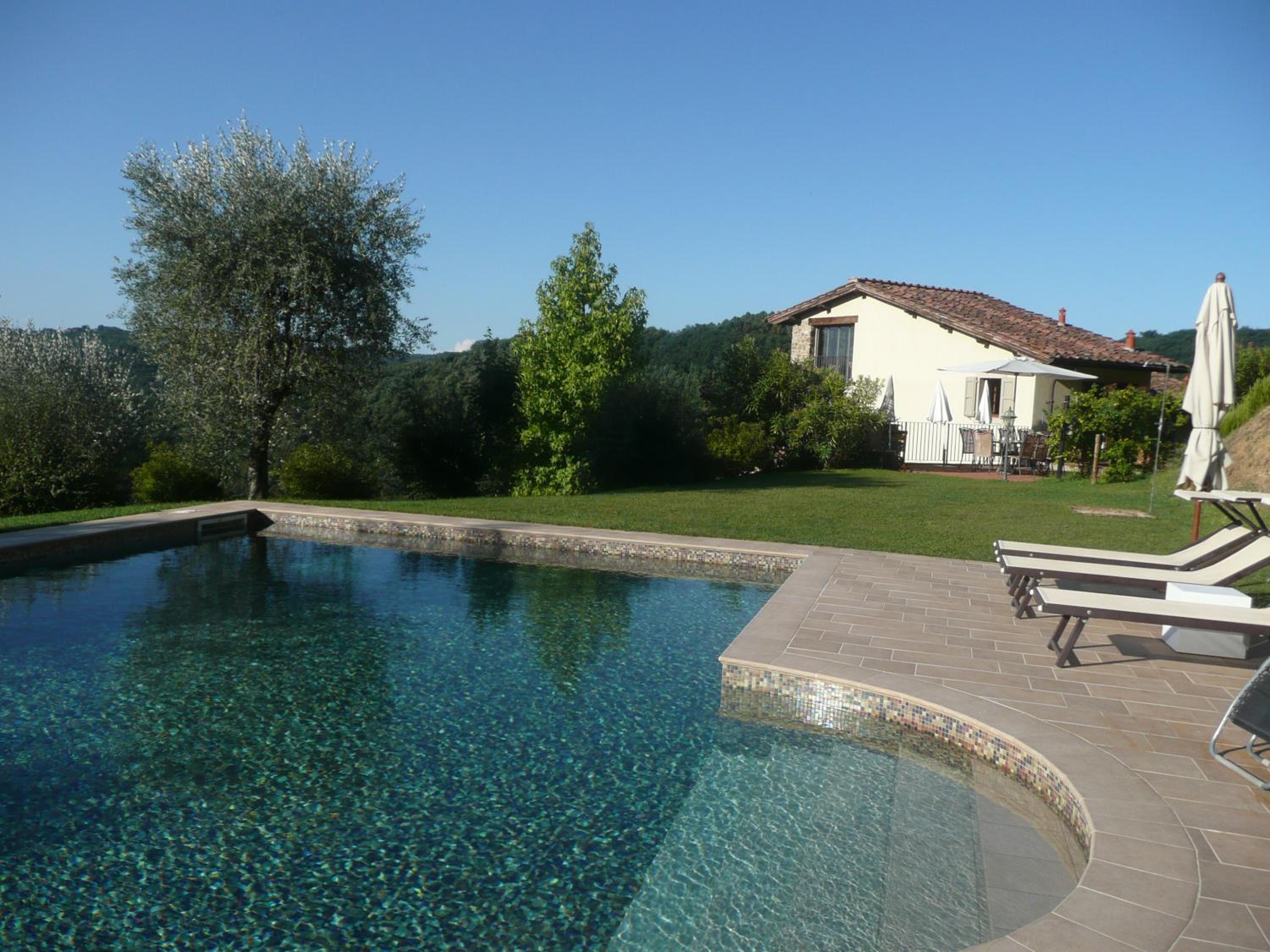 La Pianella Farmhouse view 2