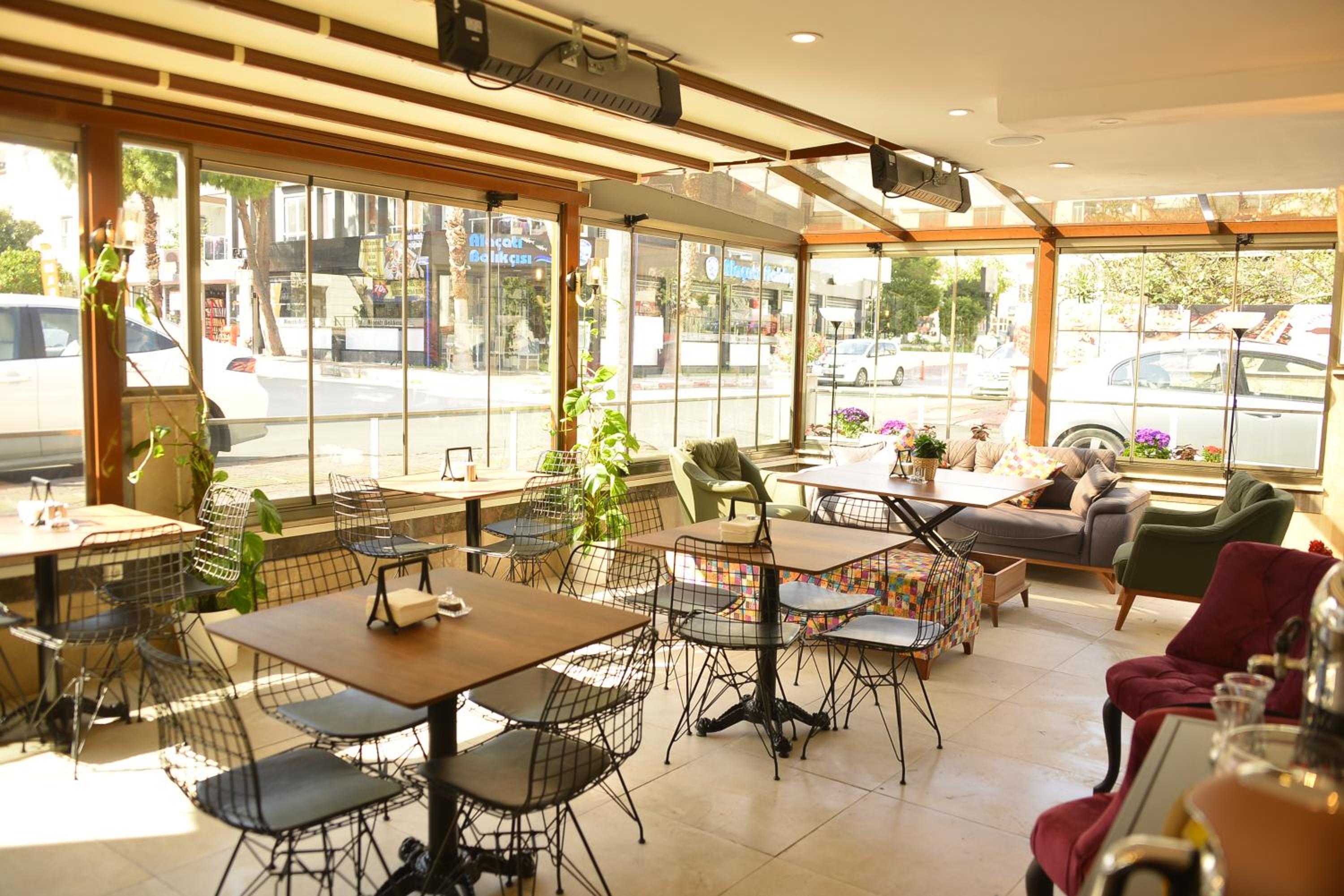 Pure Diamond Otel - Image 9