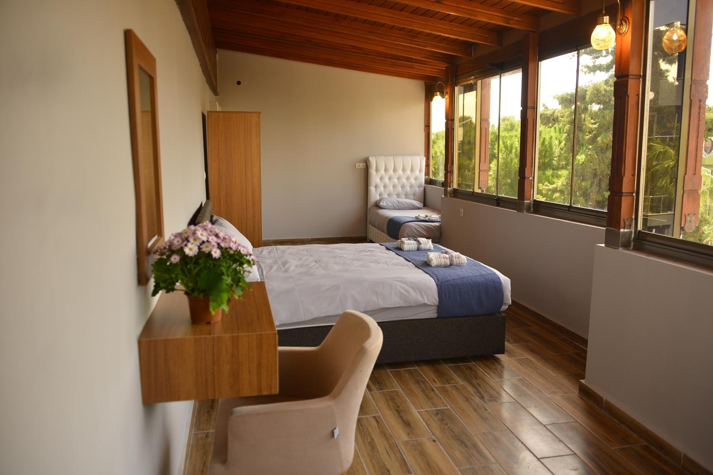 Pure Diamond Otel - Image 32