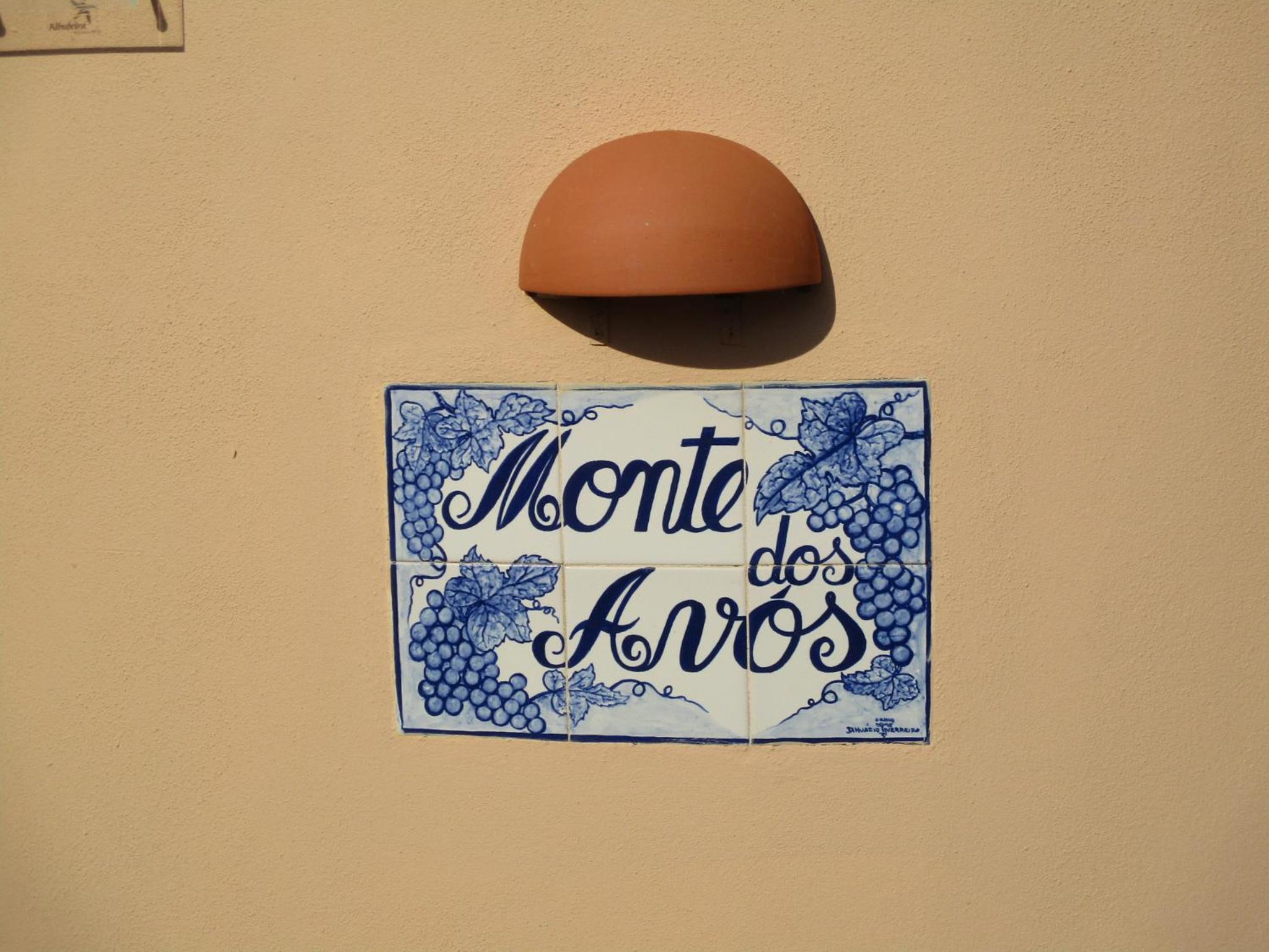 Apartamentos Monte dos Avós, Albufeira by AlgarveBlossom