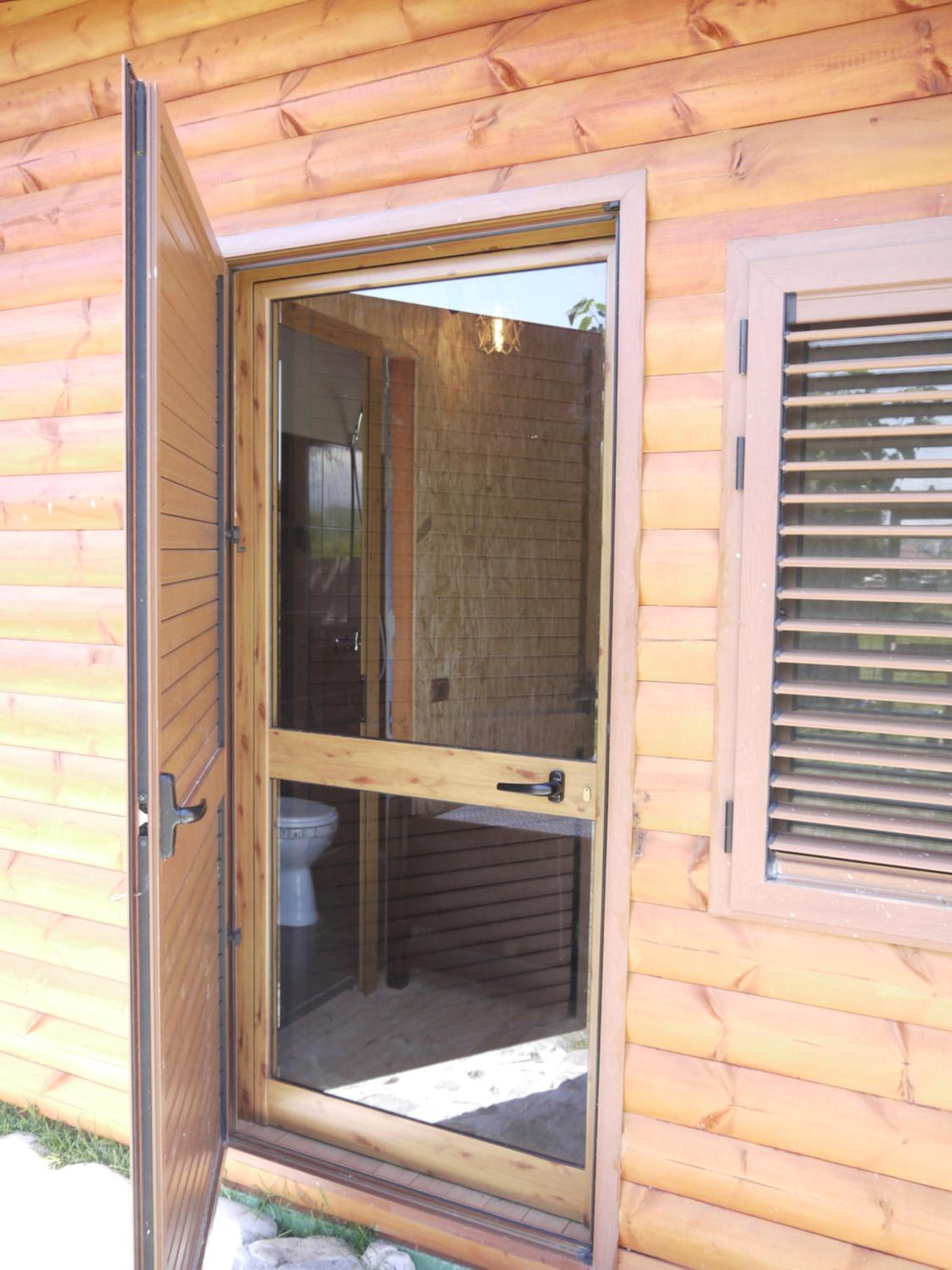 Windmill Shkodra Gesthouse Camping & Grill