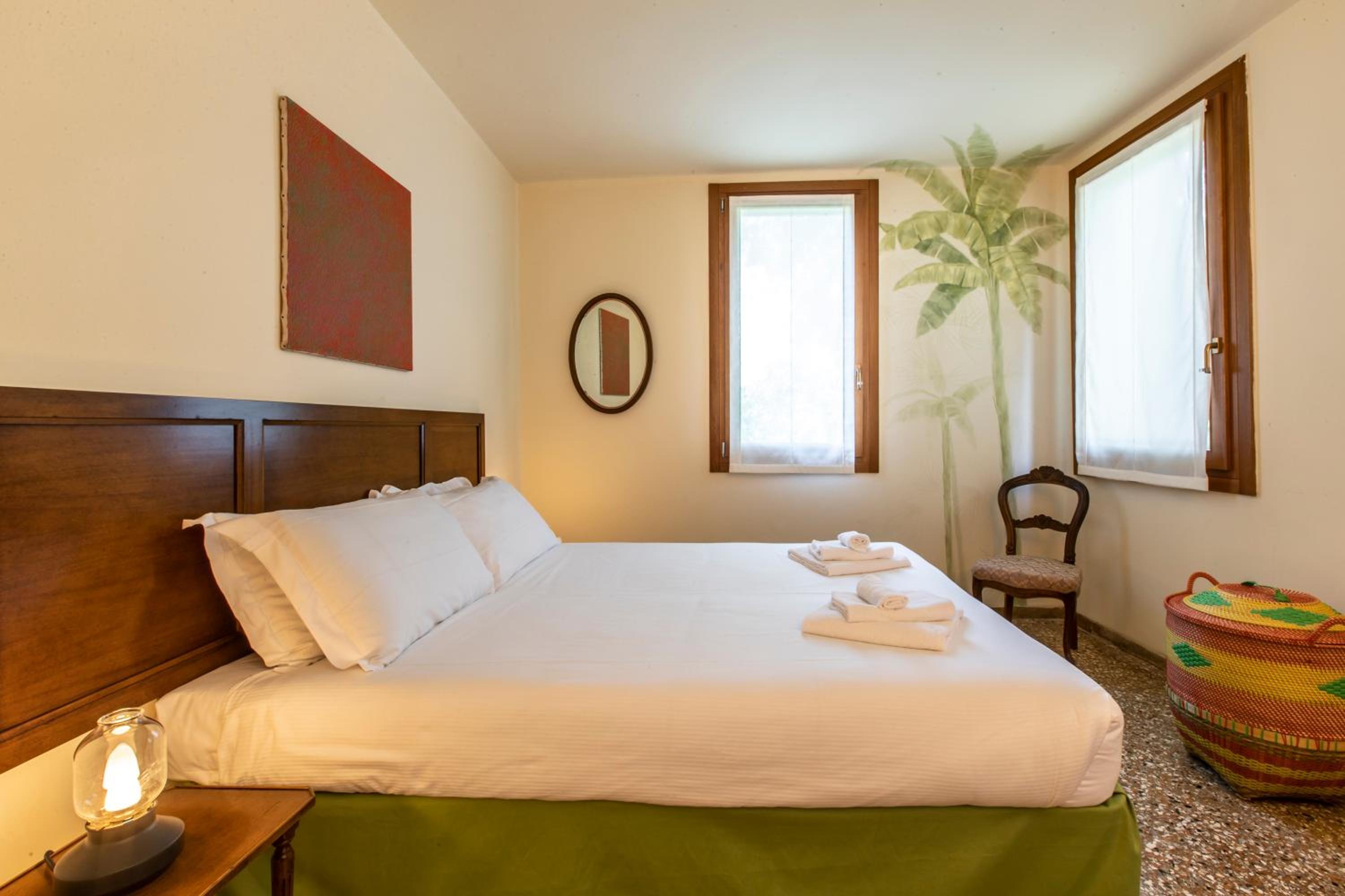 Riva De Biasio Charming Apartment