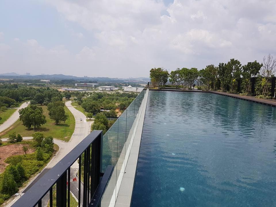 MyCozySOHO with Excellent Swimming Pool View