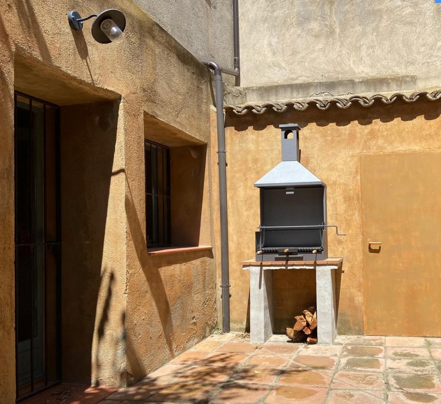 Casa Les Germanes