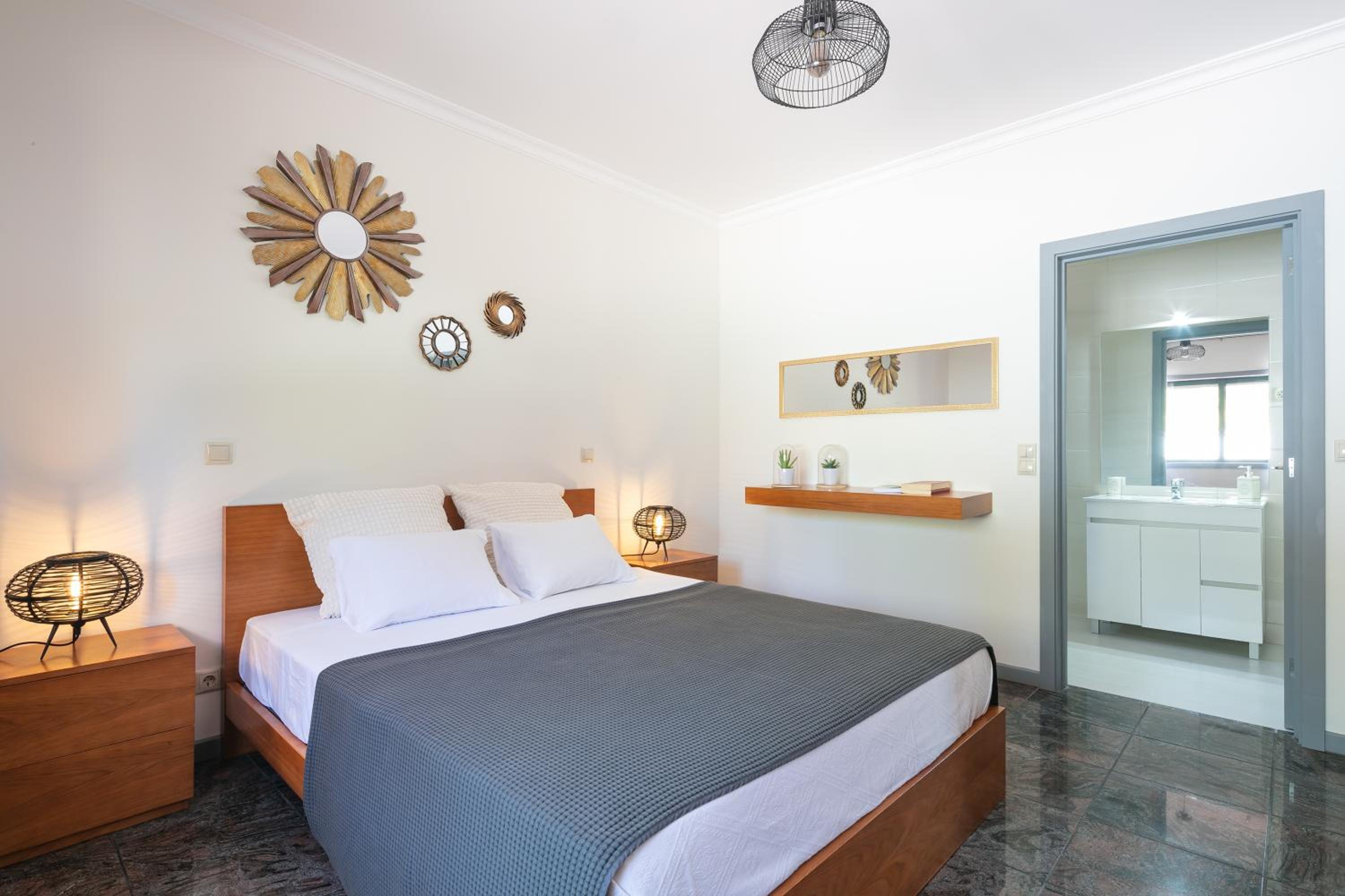 Stunning 3-bed-2-bath villa over Douro River;Porto city - WIFI-sleep 6-10 view 5