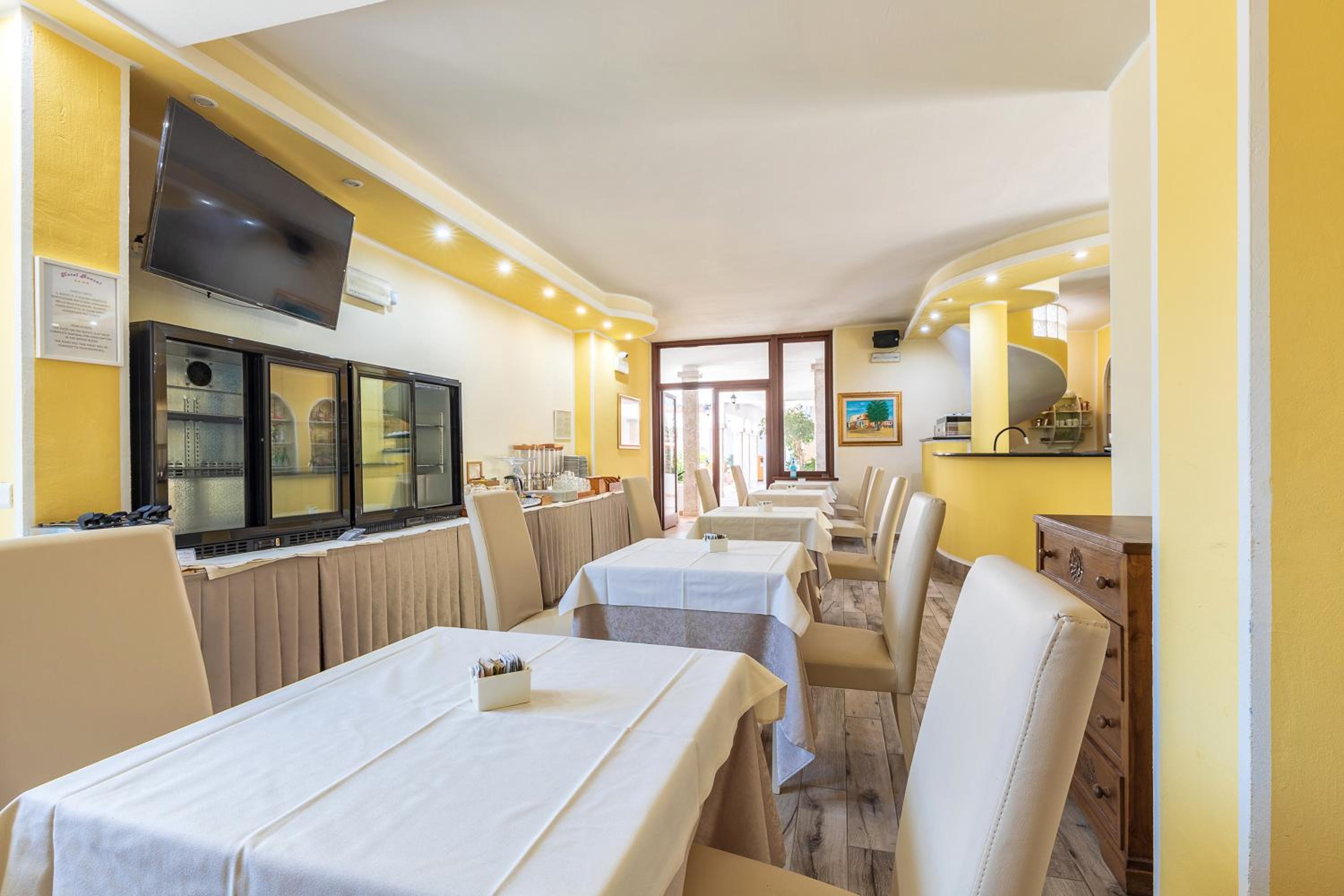 restaurant