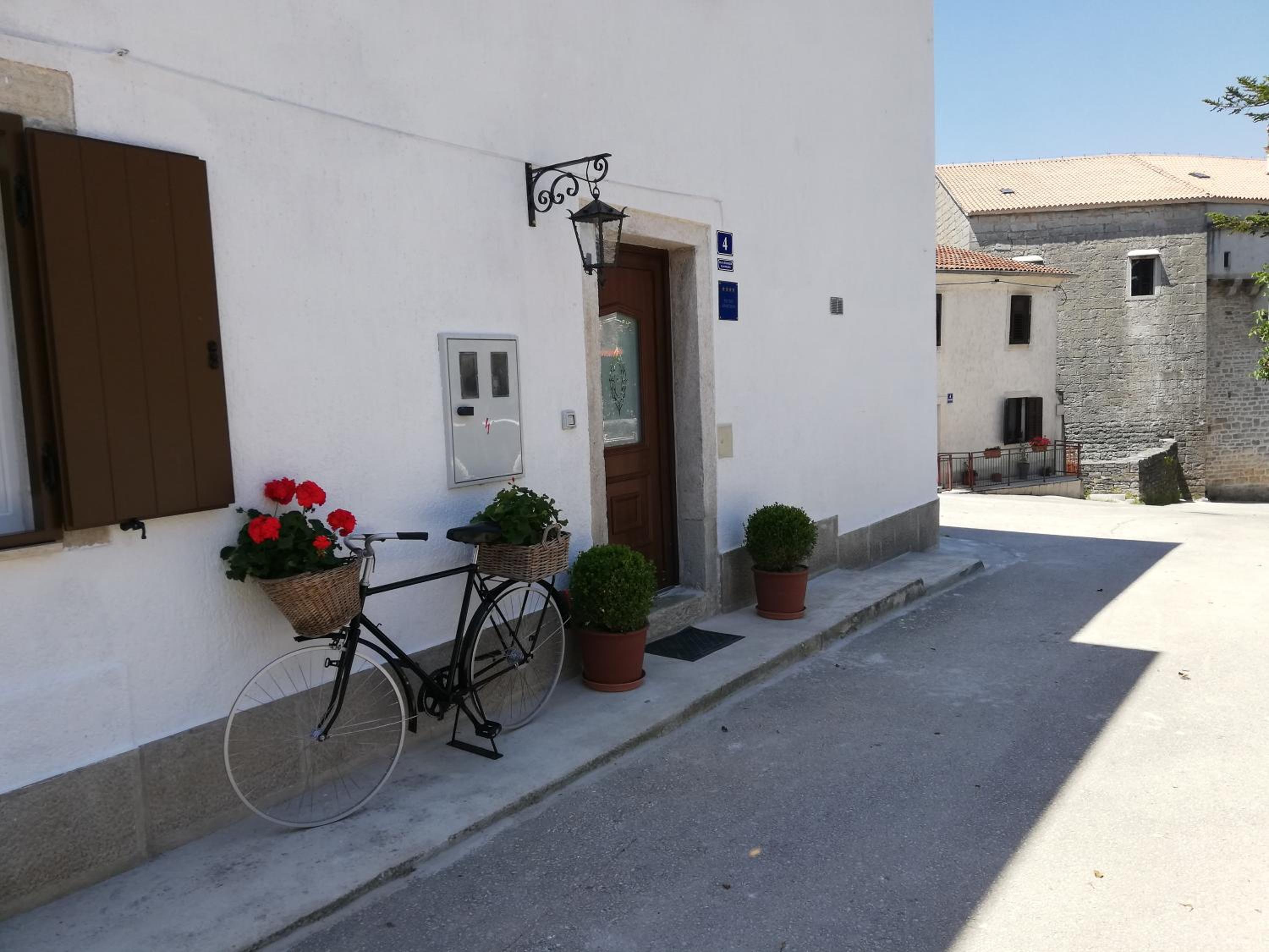 Apartman Pisino**** 70m2, 2+2 view 3