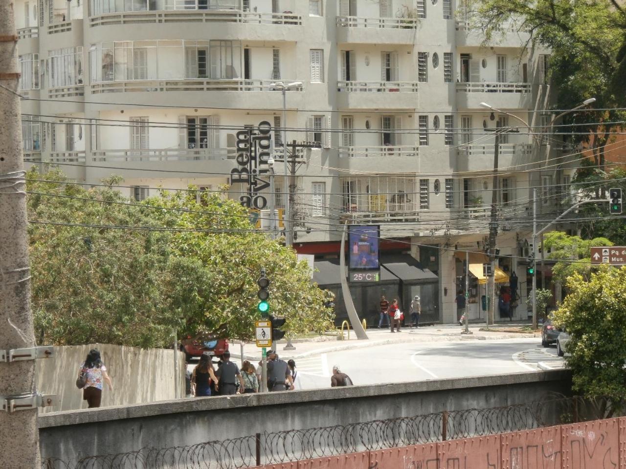 Balcony Hostel Hotel