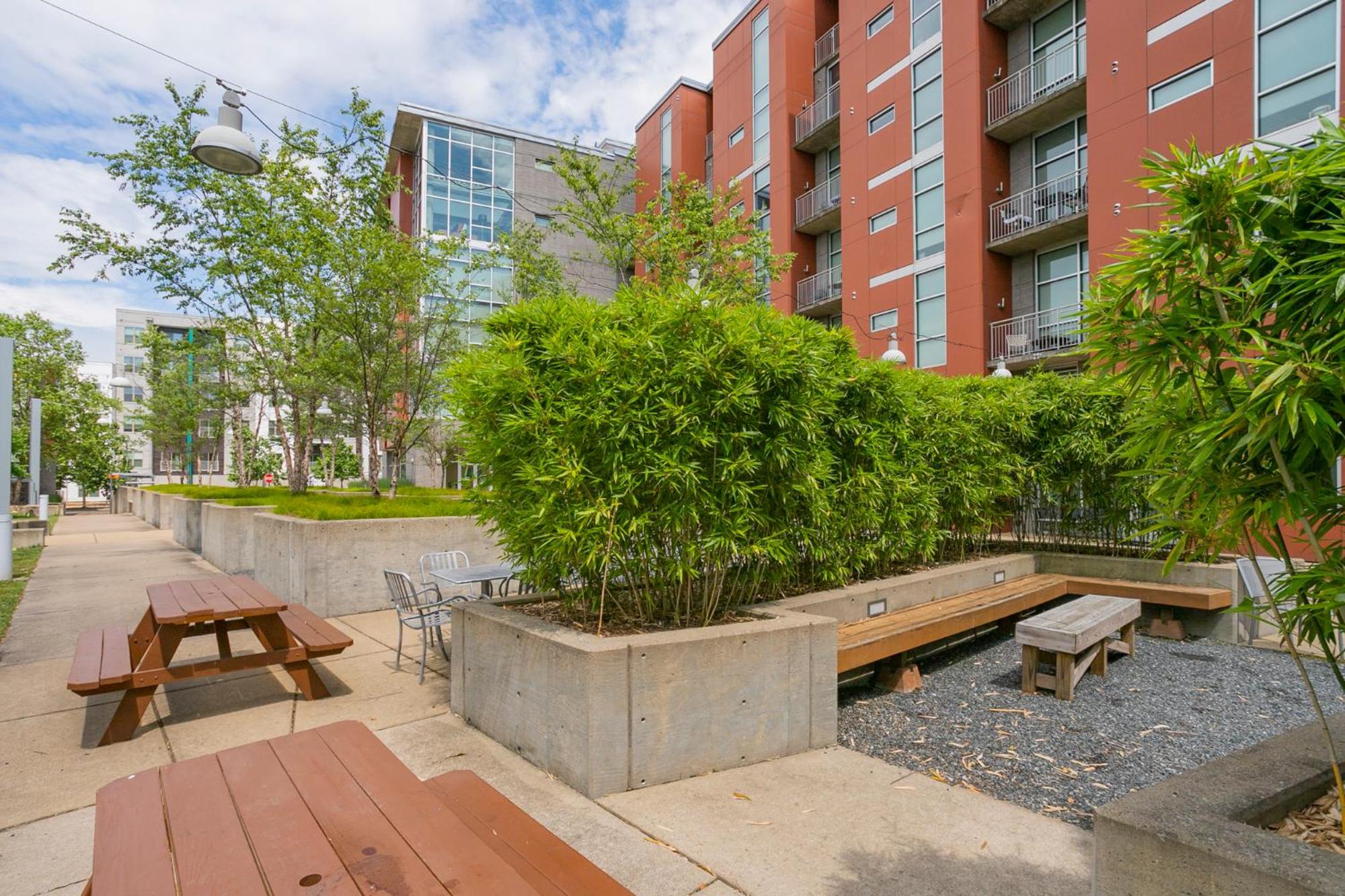Unfurnished Condo Amazing Layout w Balcony & Storage 30 day minimum view 3