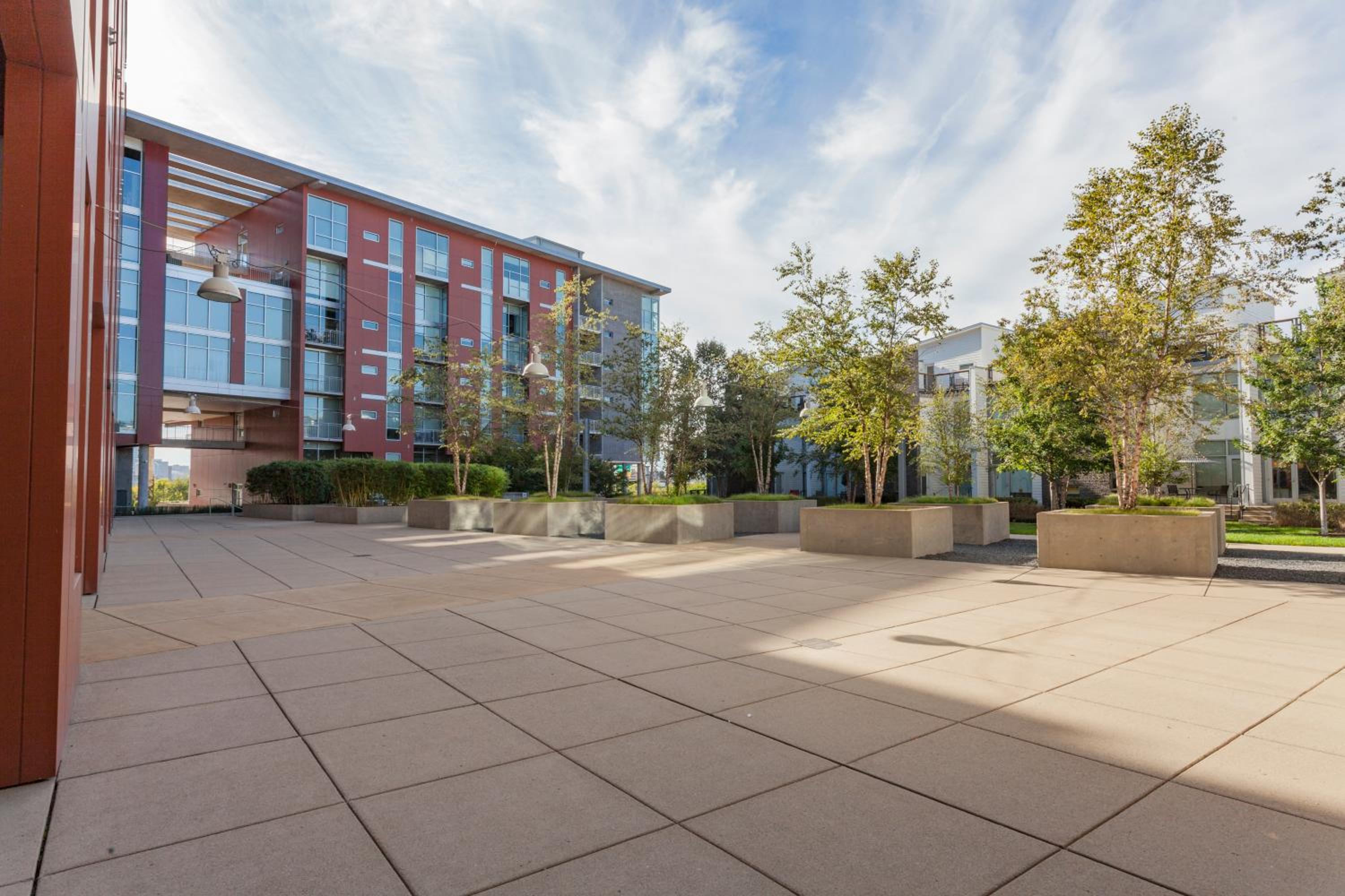 Luxe Two Bedroom Penthouse With Skyline Views, Internet, Gym view 2
