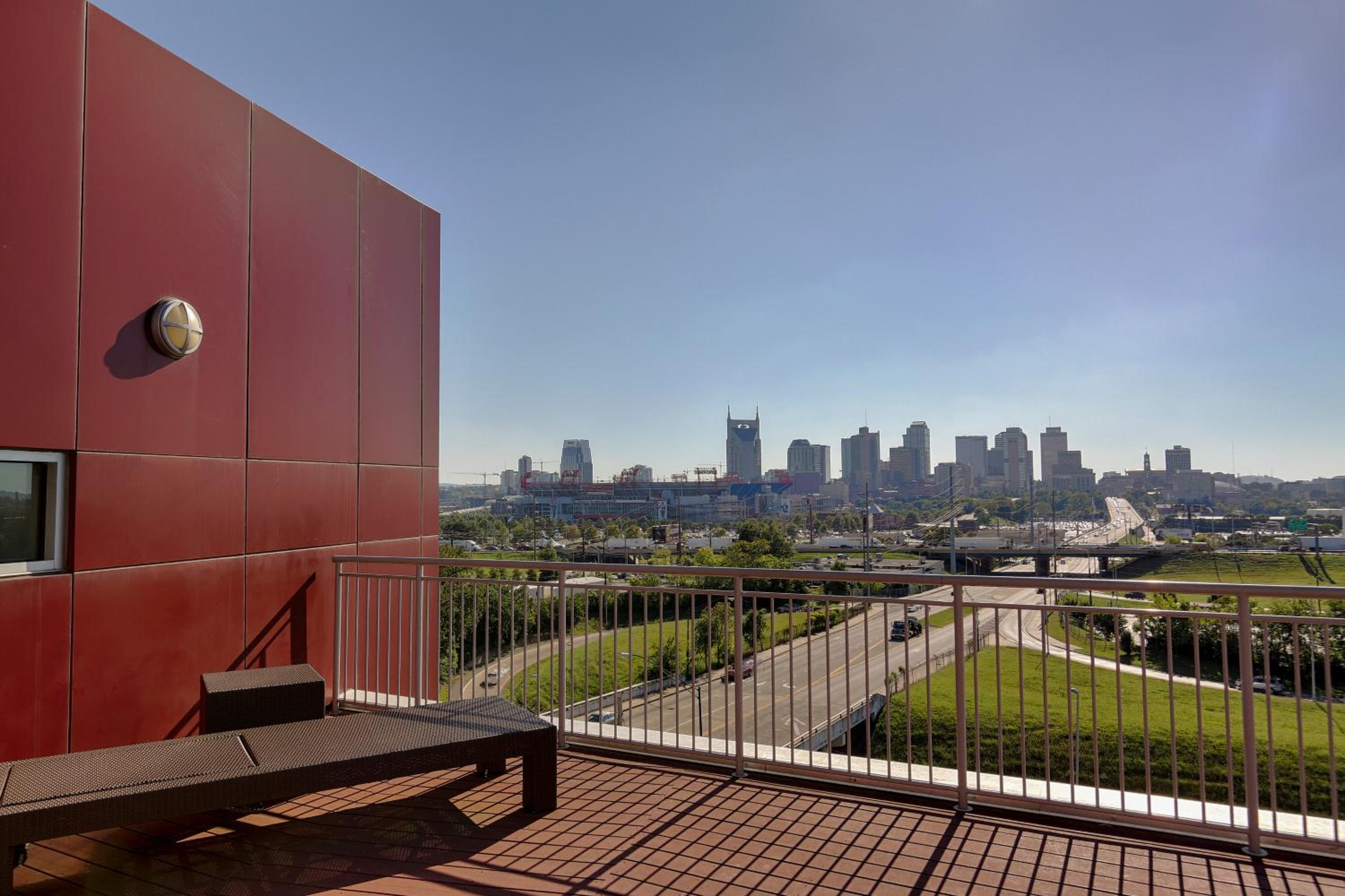 Luxe Two Bedroom Penthouse With Skyline Views, Internet, Gym view 5