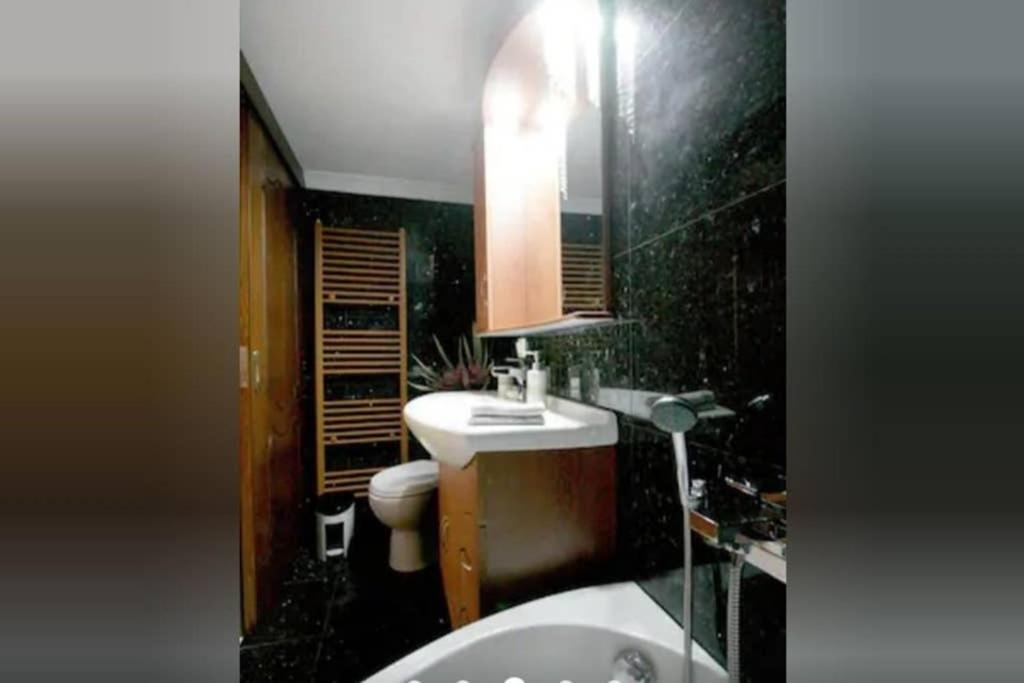 Apartment with Premium Facilities view 5