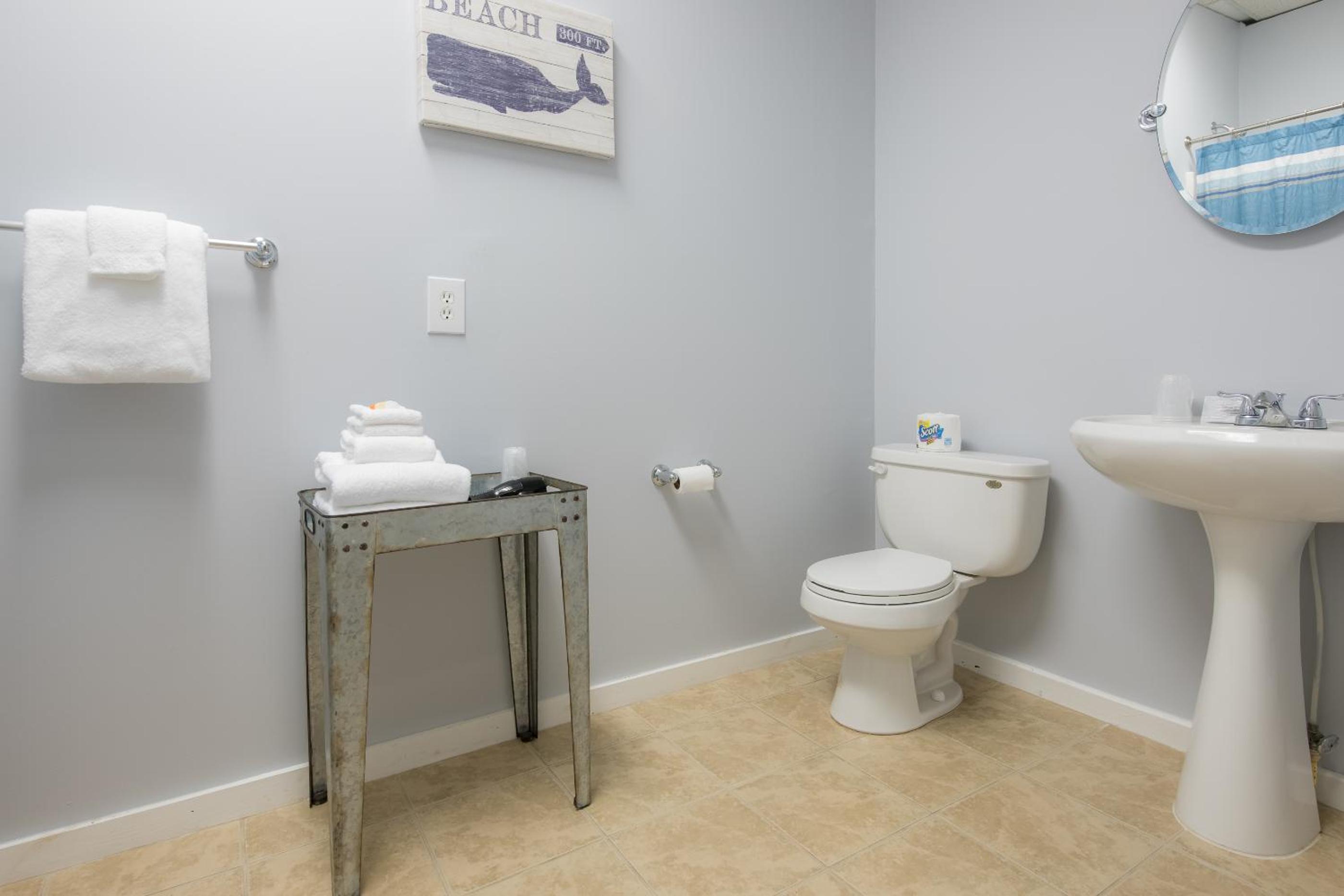 Darien Dockside Inn - Property Image 20