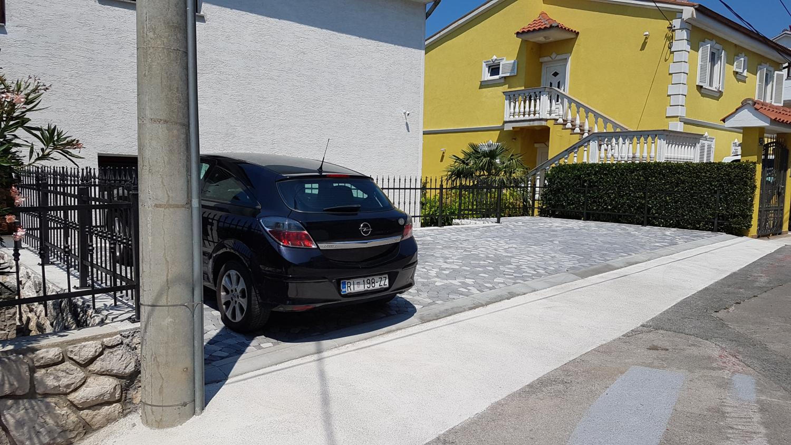 Apartments Gorana view 3