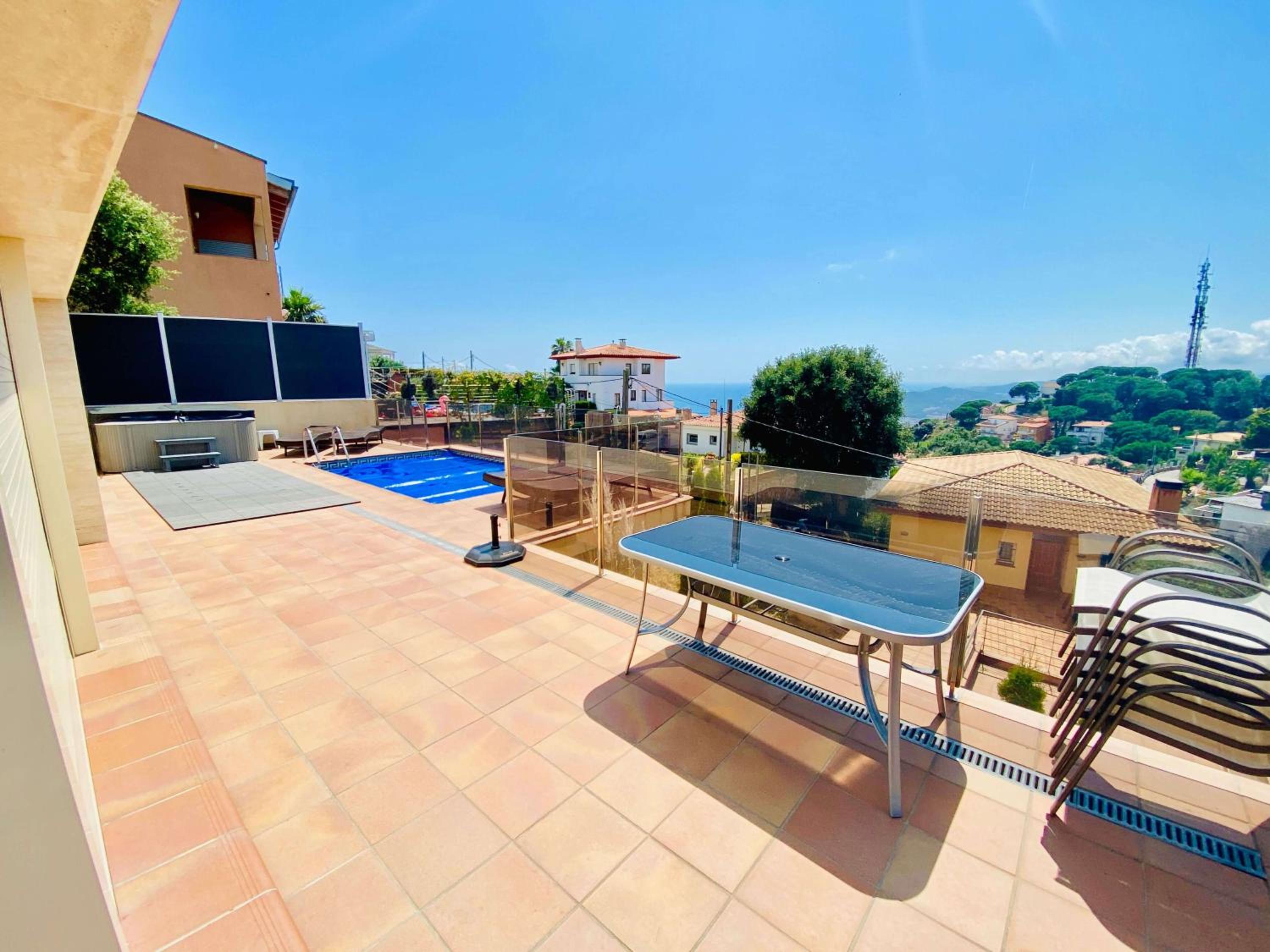Luxury villa Investingspain with sea views, pool and jacuzzi view 5