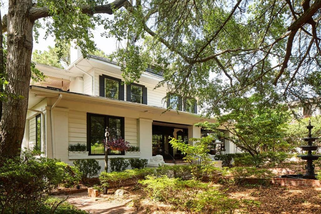 Apt1@EdenBrae - Serene, Walkable, Modern Retreat, Named Best in Bham view 2
