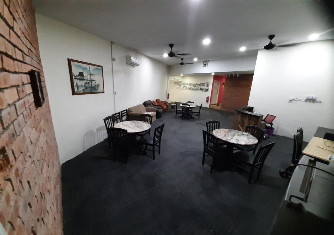 MN Ferringhi Inn