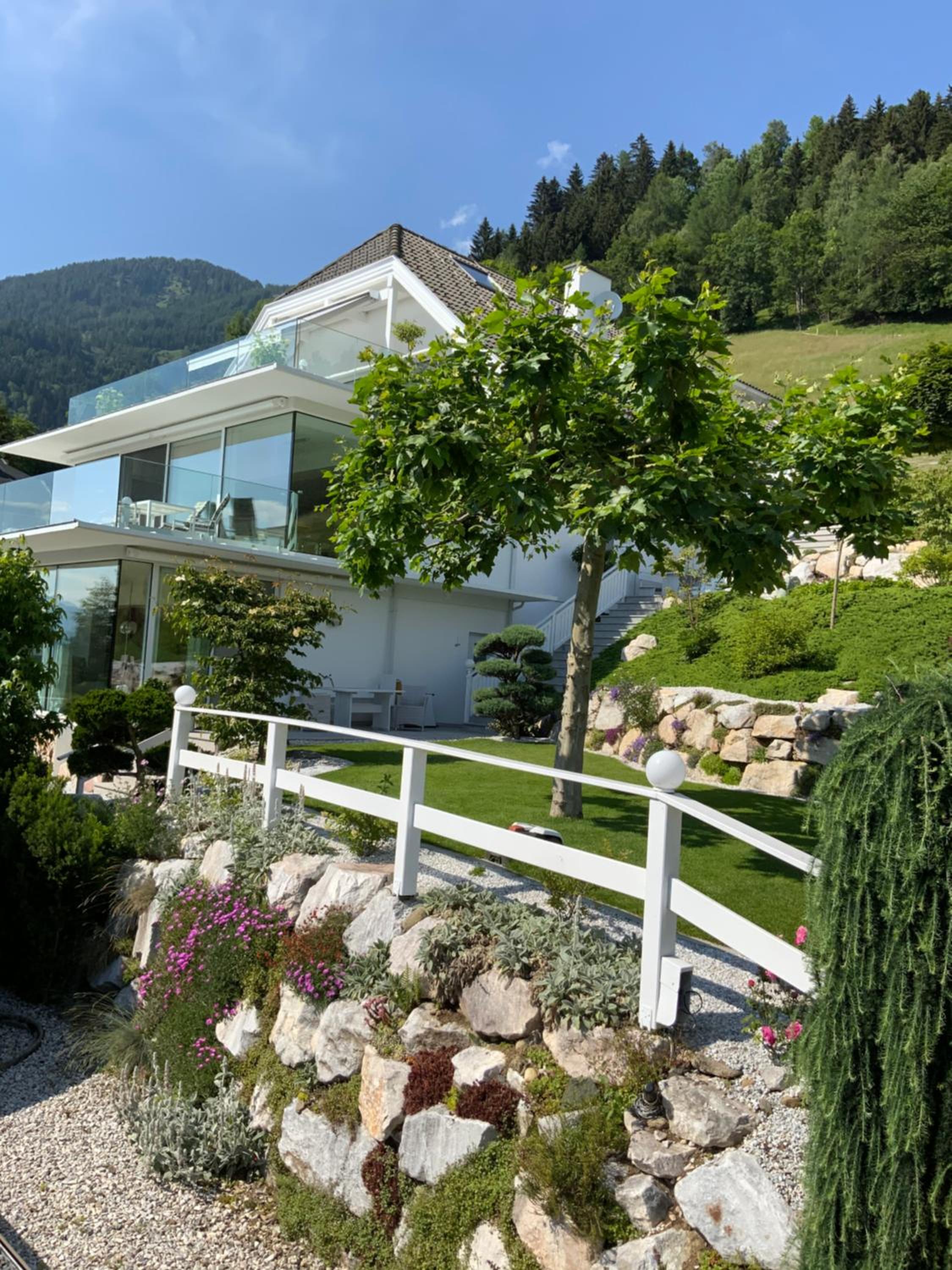 Weisse Villa am Millstätter See