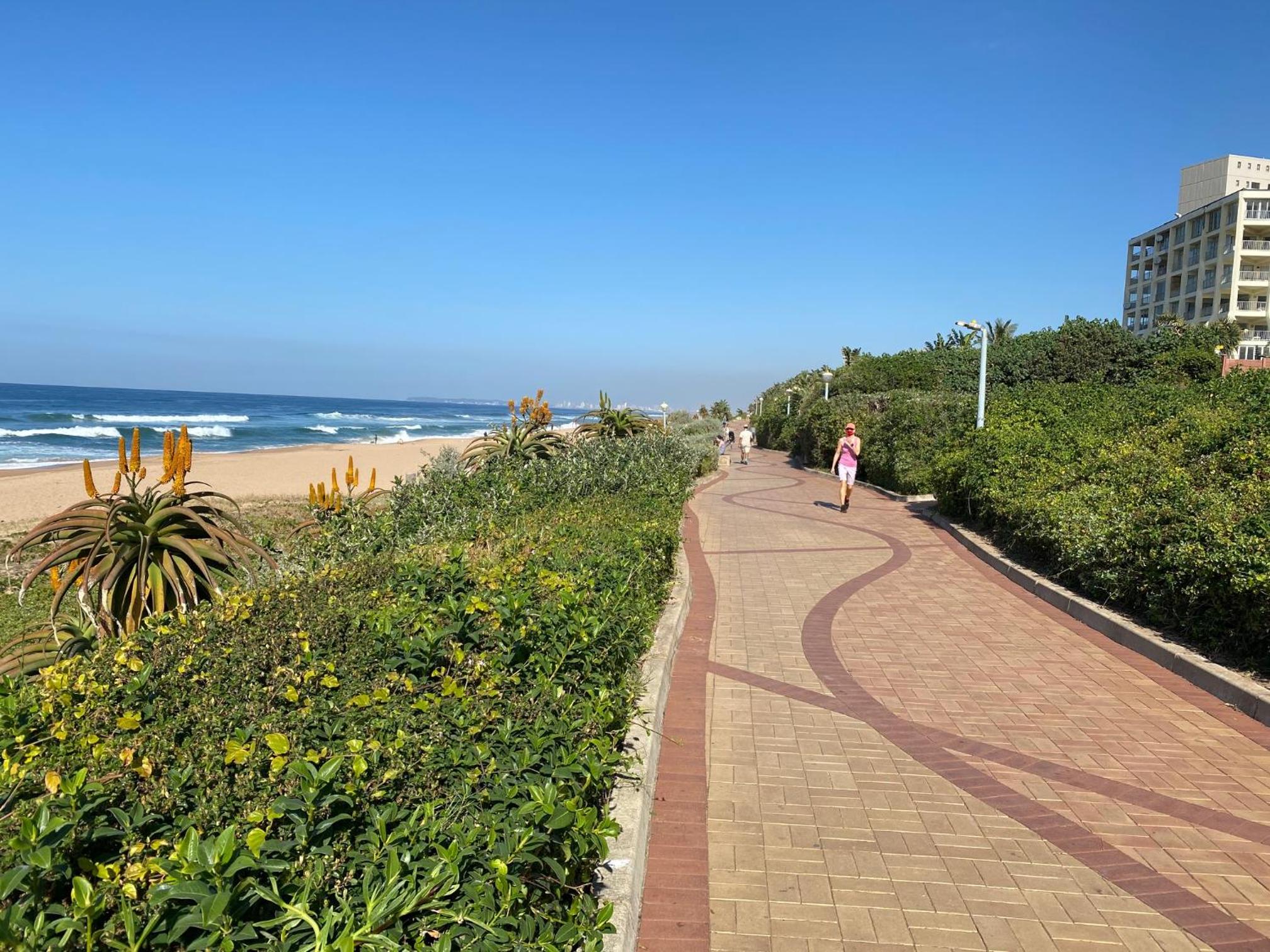Kyalanga Beachfront Apartment view 3