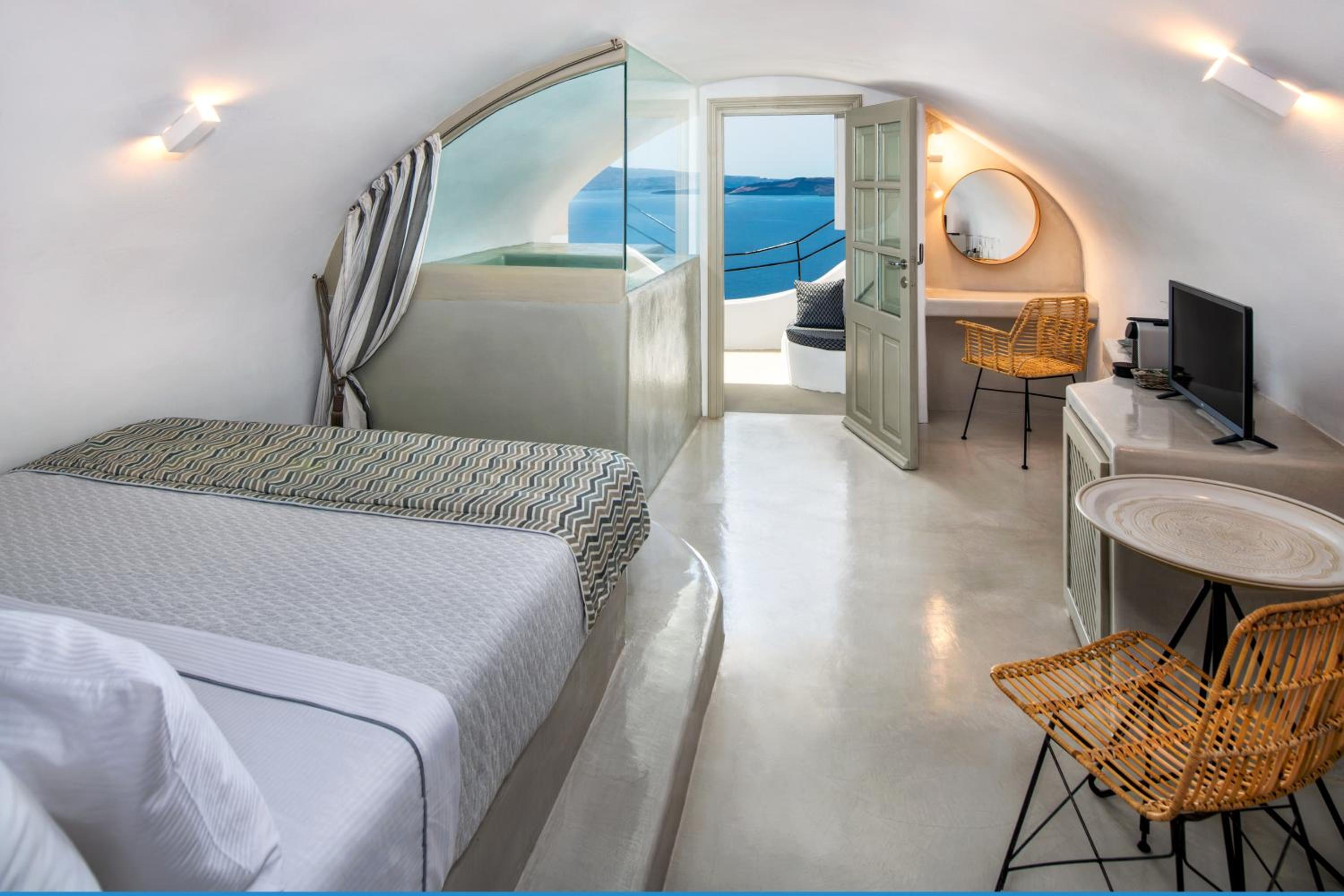 Oia Vacations - Kaleidoscope Oia Suites - Property Image 2