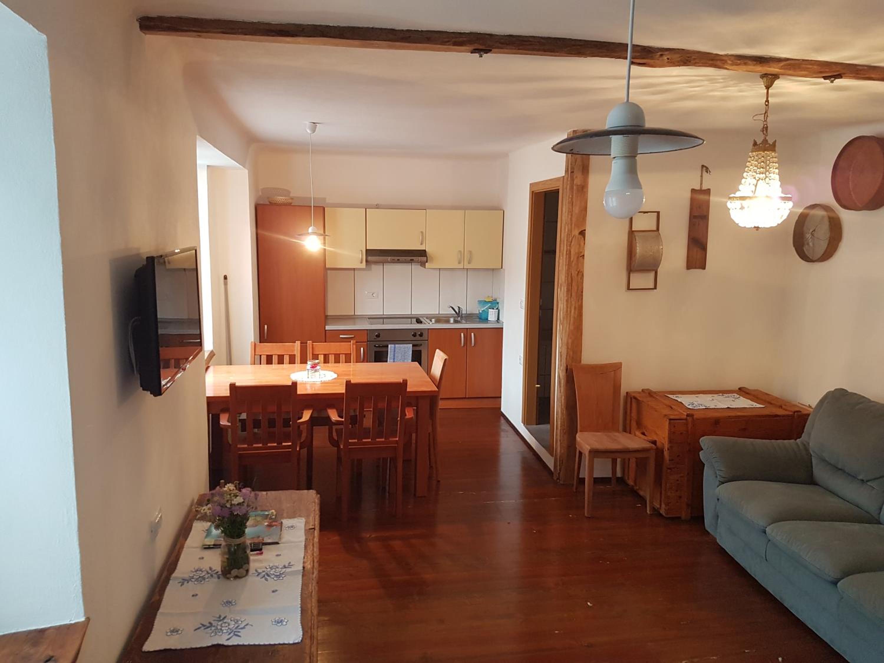 Farmhouse Cvetje