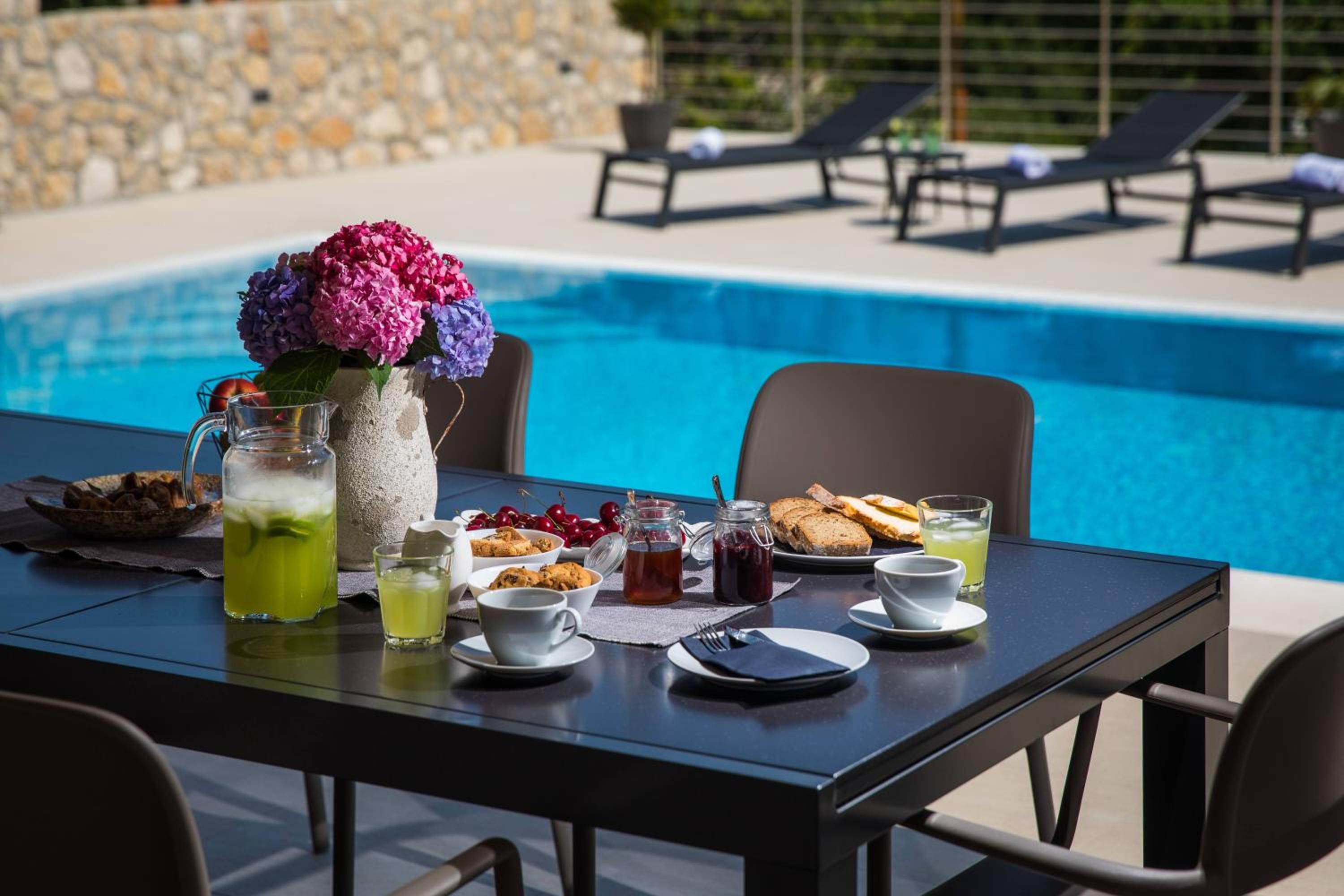 Villa Madrevita Exclusive view 3