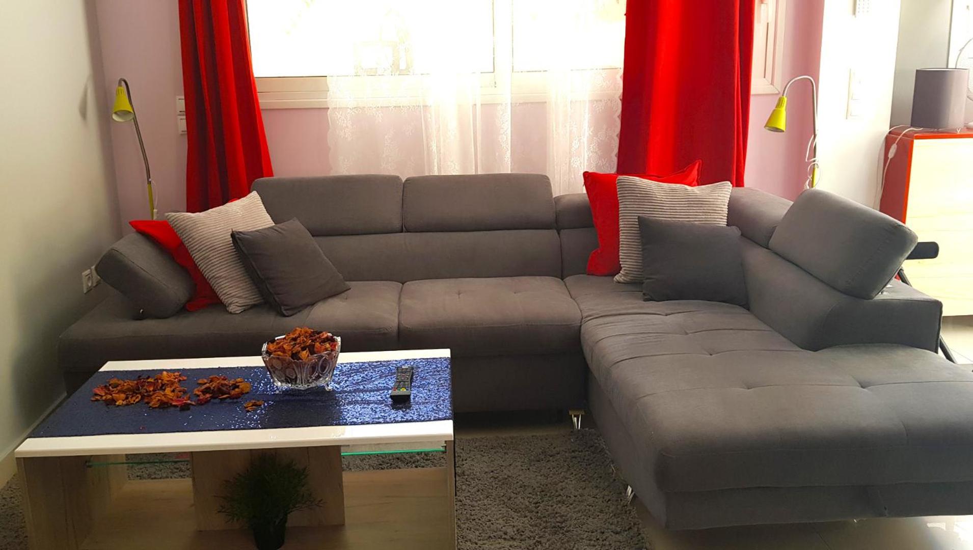Renovated lovely apartment near airport & sea view 3