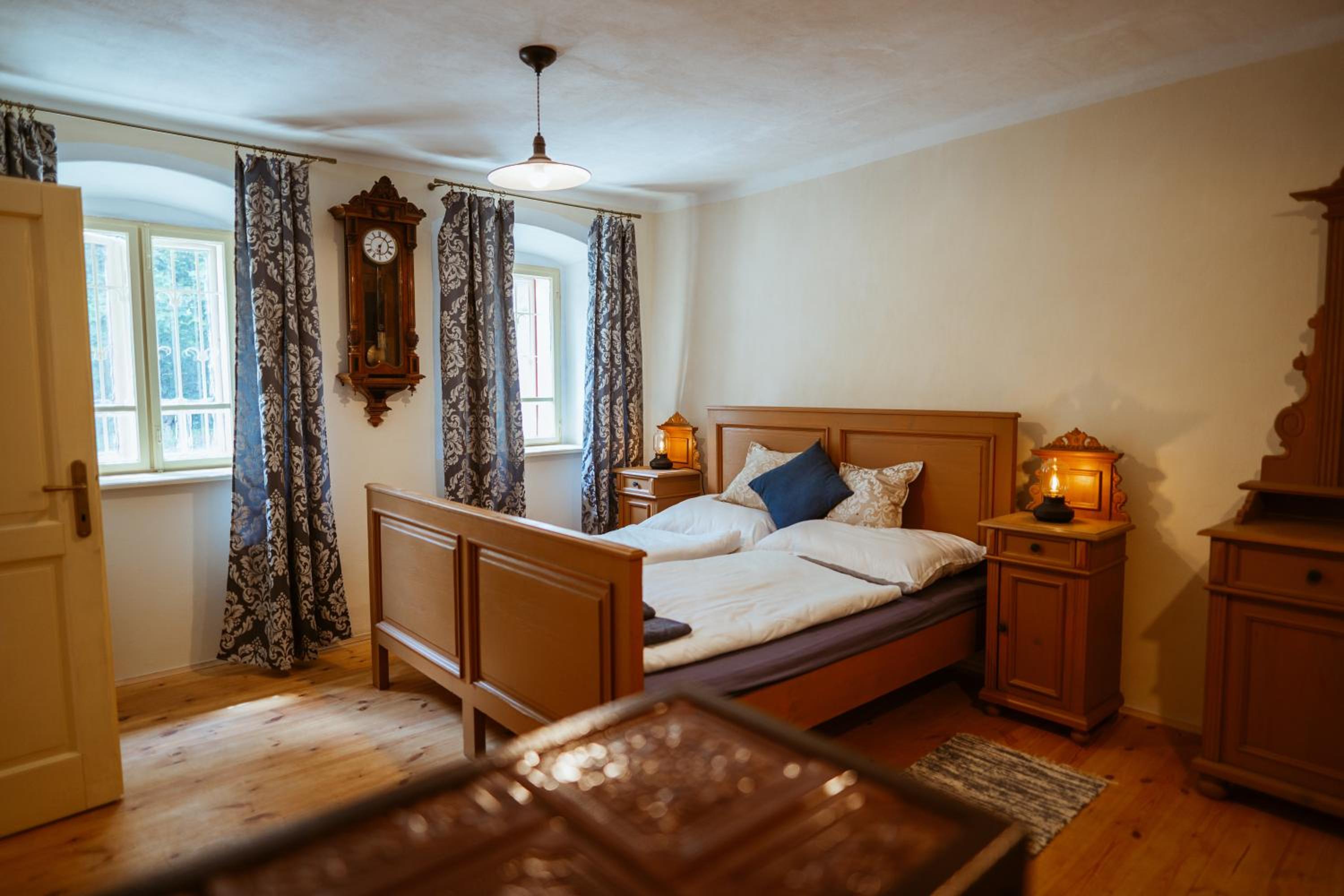 Hotel Apartmány Rodný dom Deža Hoffmanna - Image 1