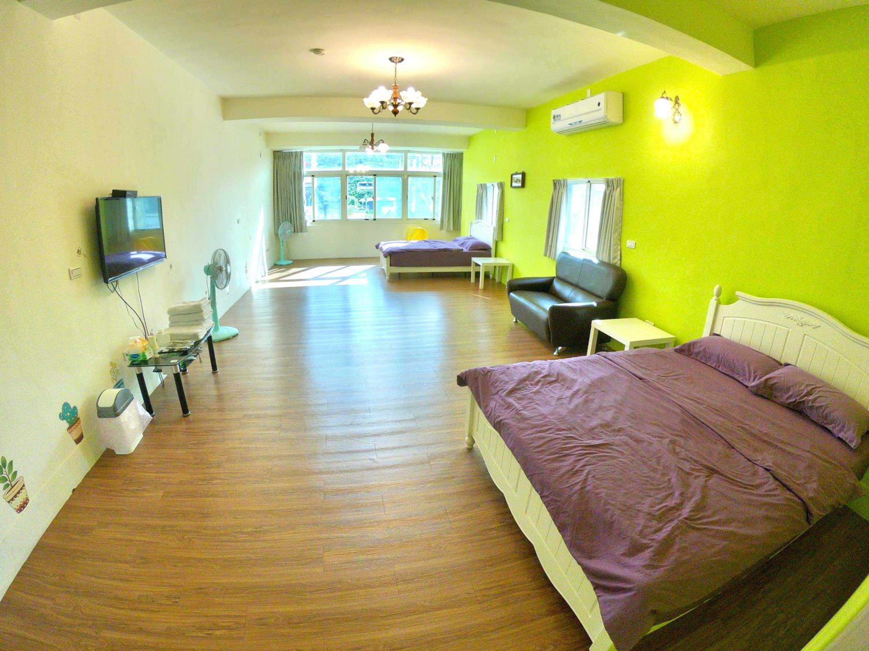Photo 3