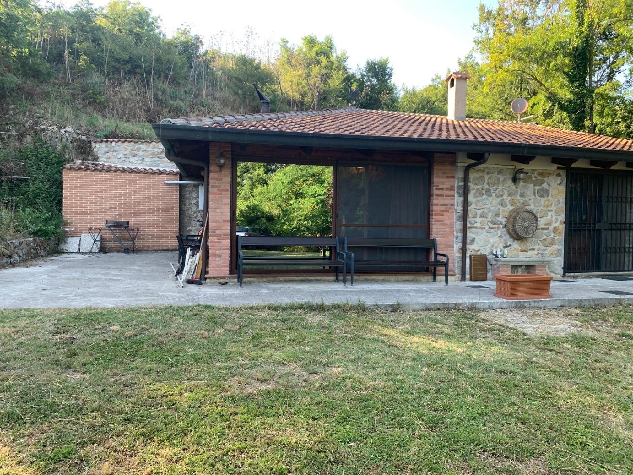 Photo 12