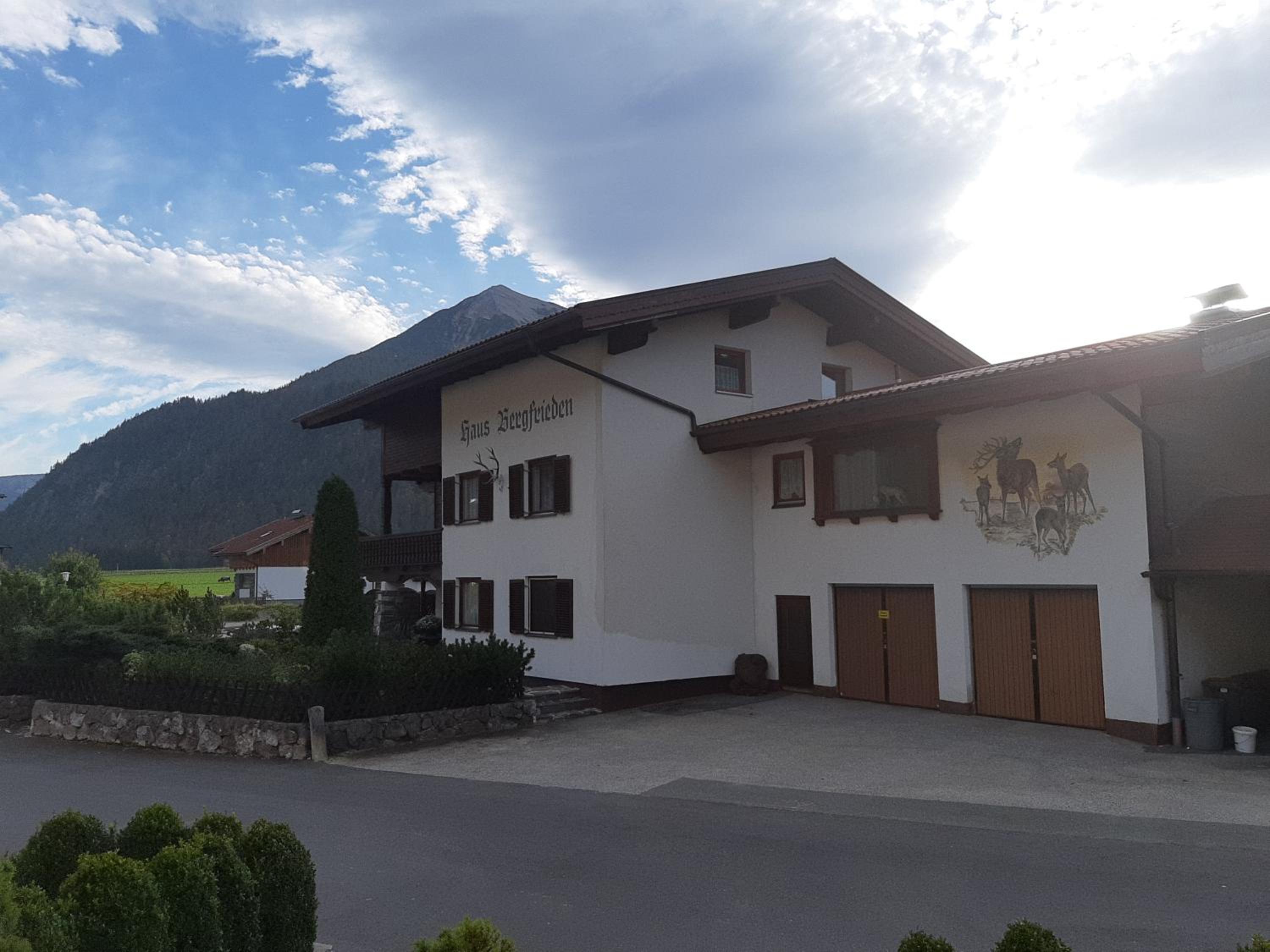 Haus Bergfrieden