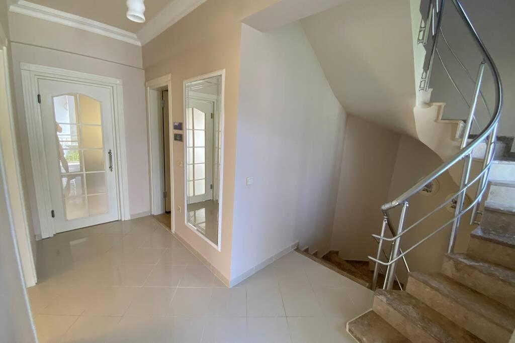 Hotel Villa Acar - 4 Bedroom Villa in Dalyan Center, Private Pool&Garden - Image 1