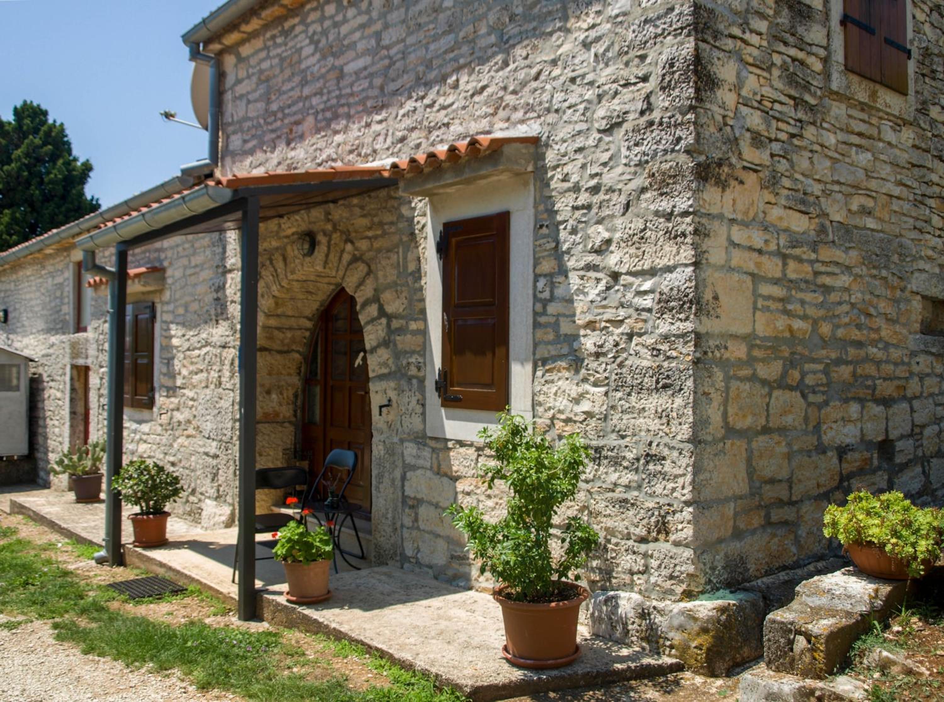 Apartments Heraki