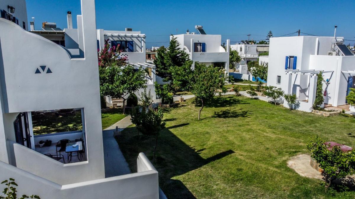Liostasi Houses