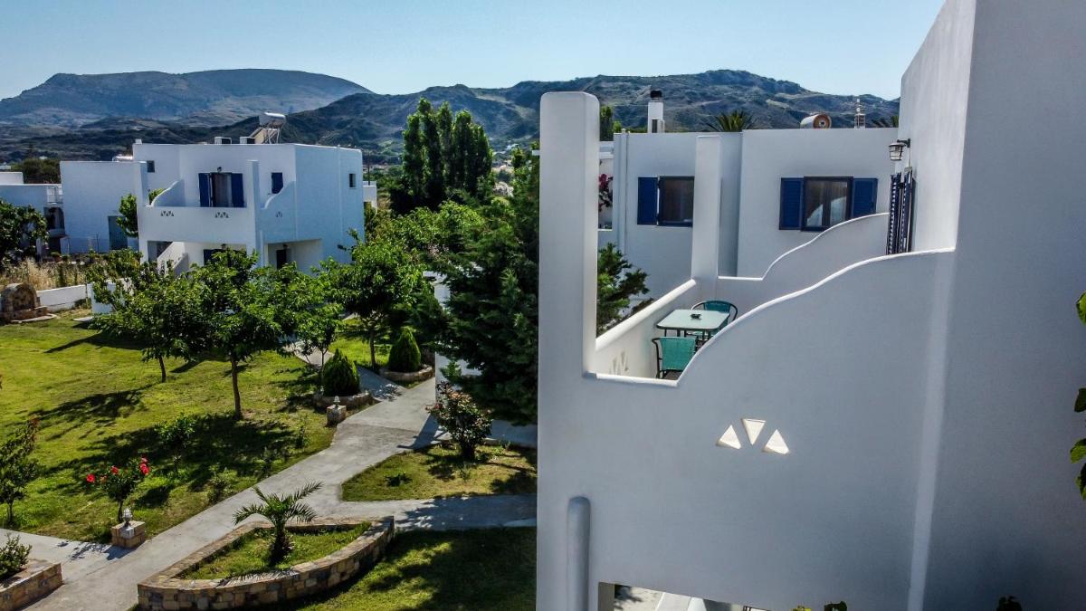 Liostasi Houses
