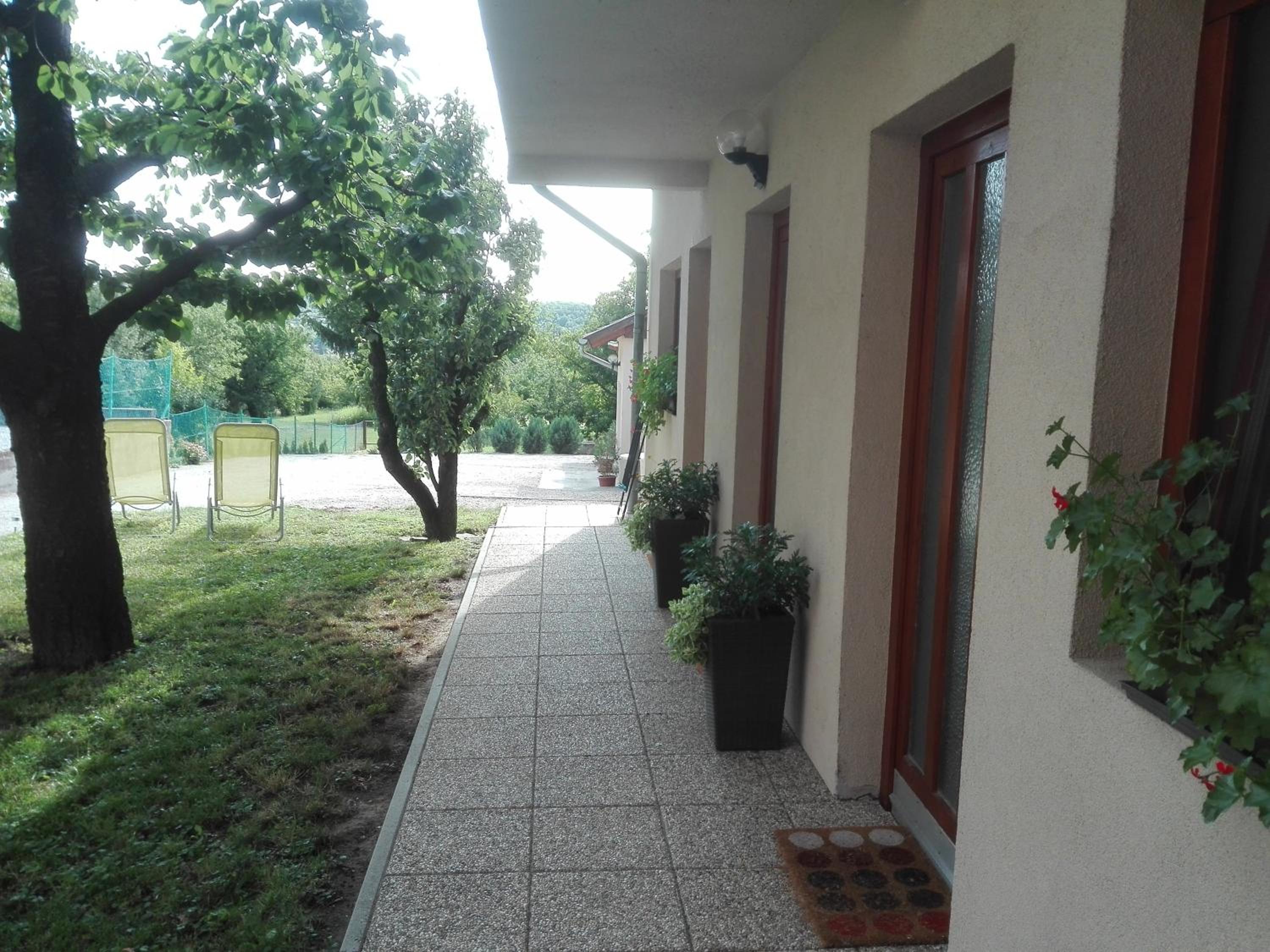 Photo 35