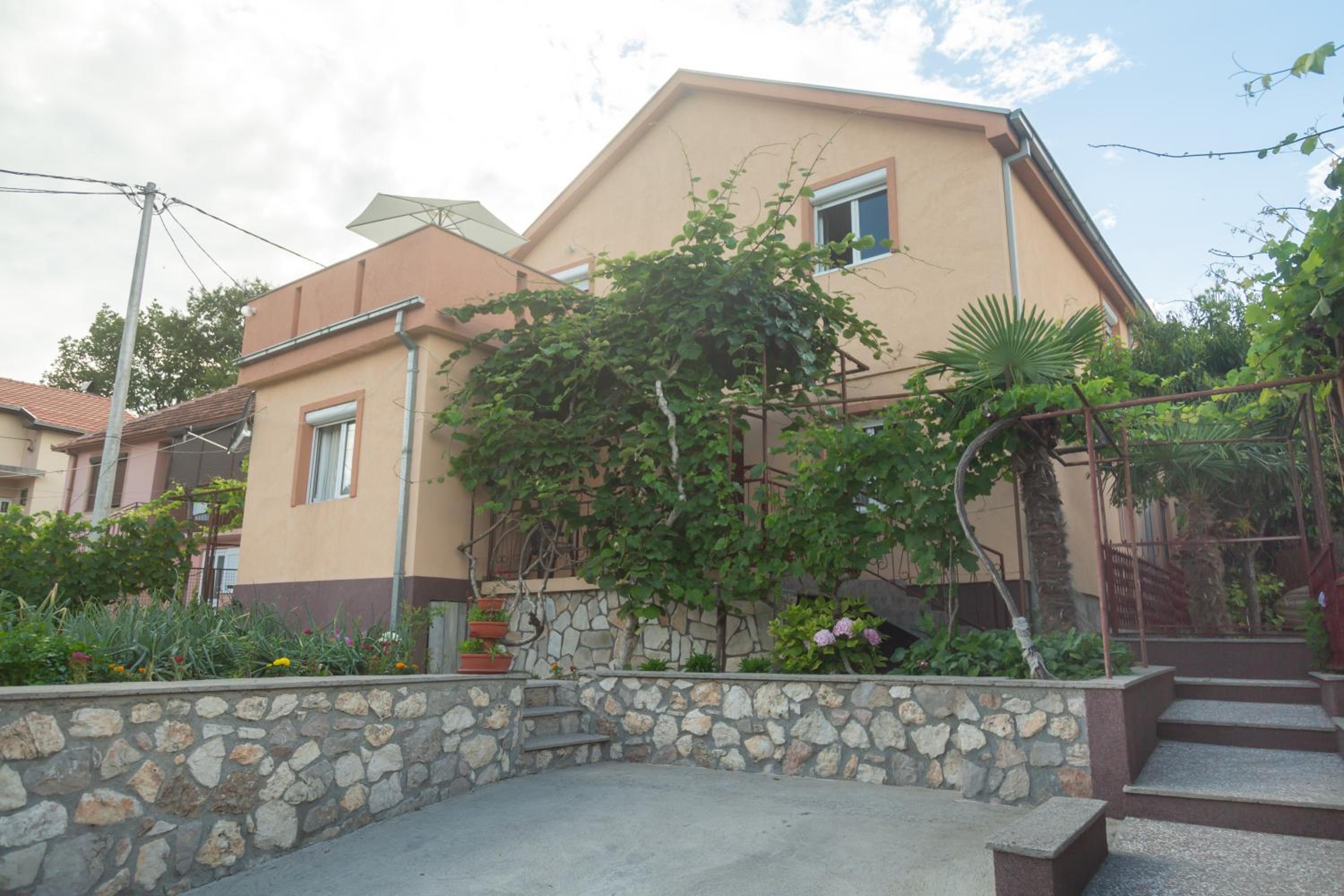 Photo 27