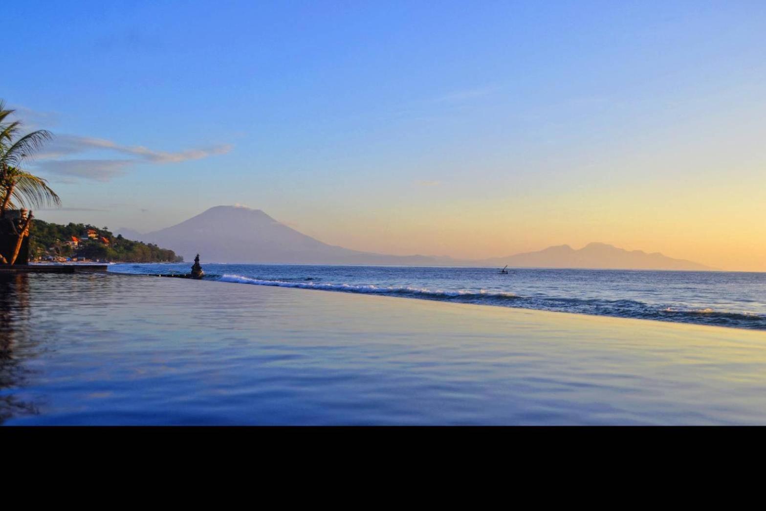 Cave Beach Bungalow