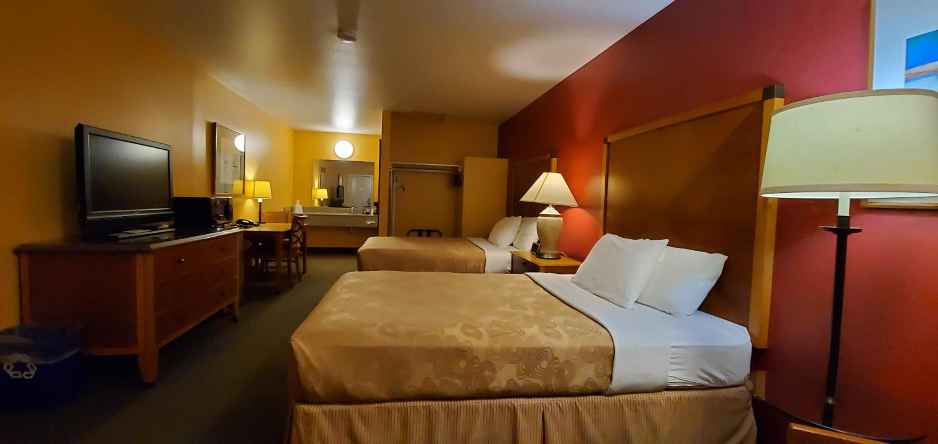 Olympic View Inn