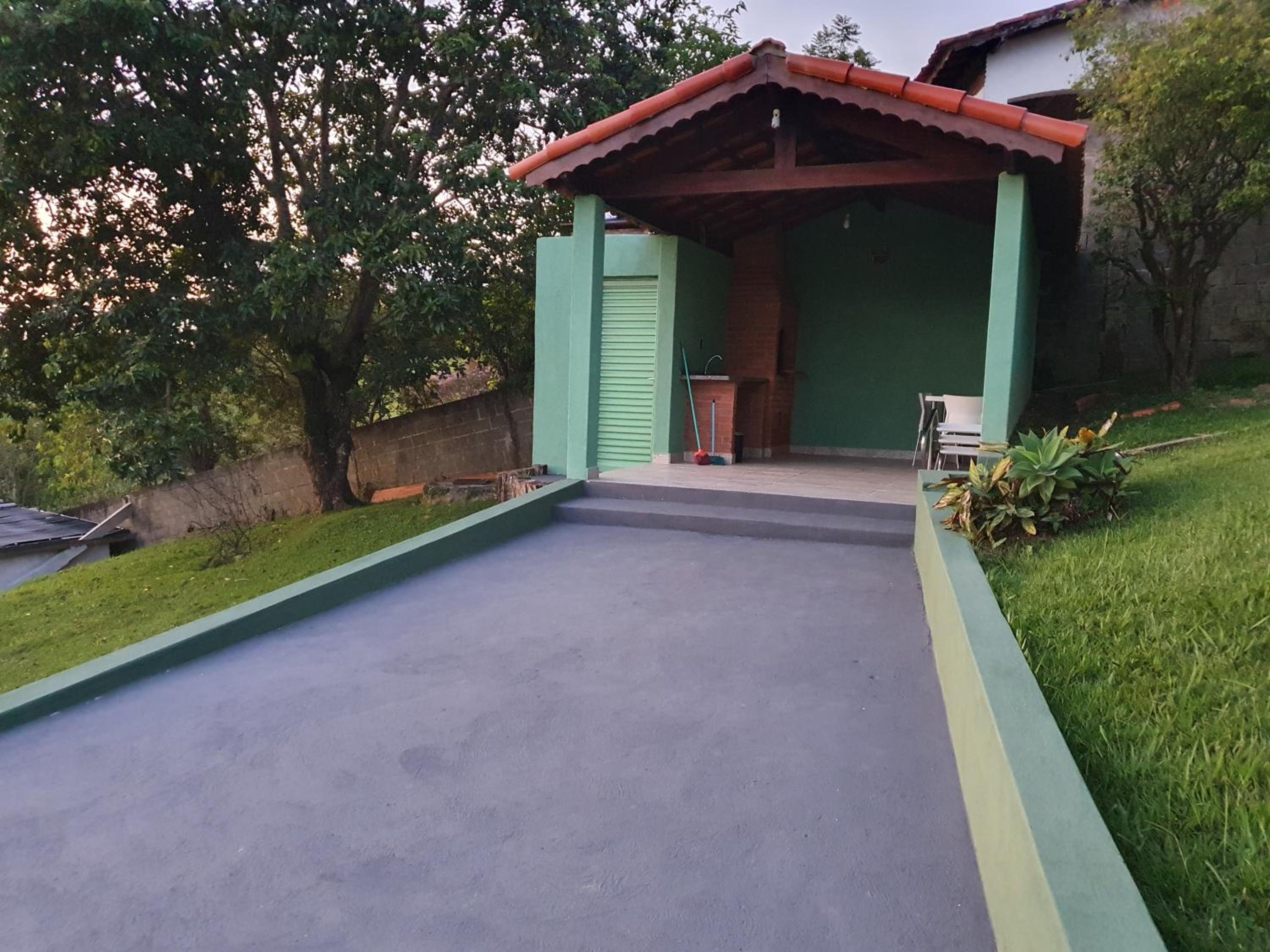 Chácara com piscina aquecida- Perdões