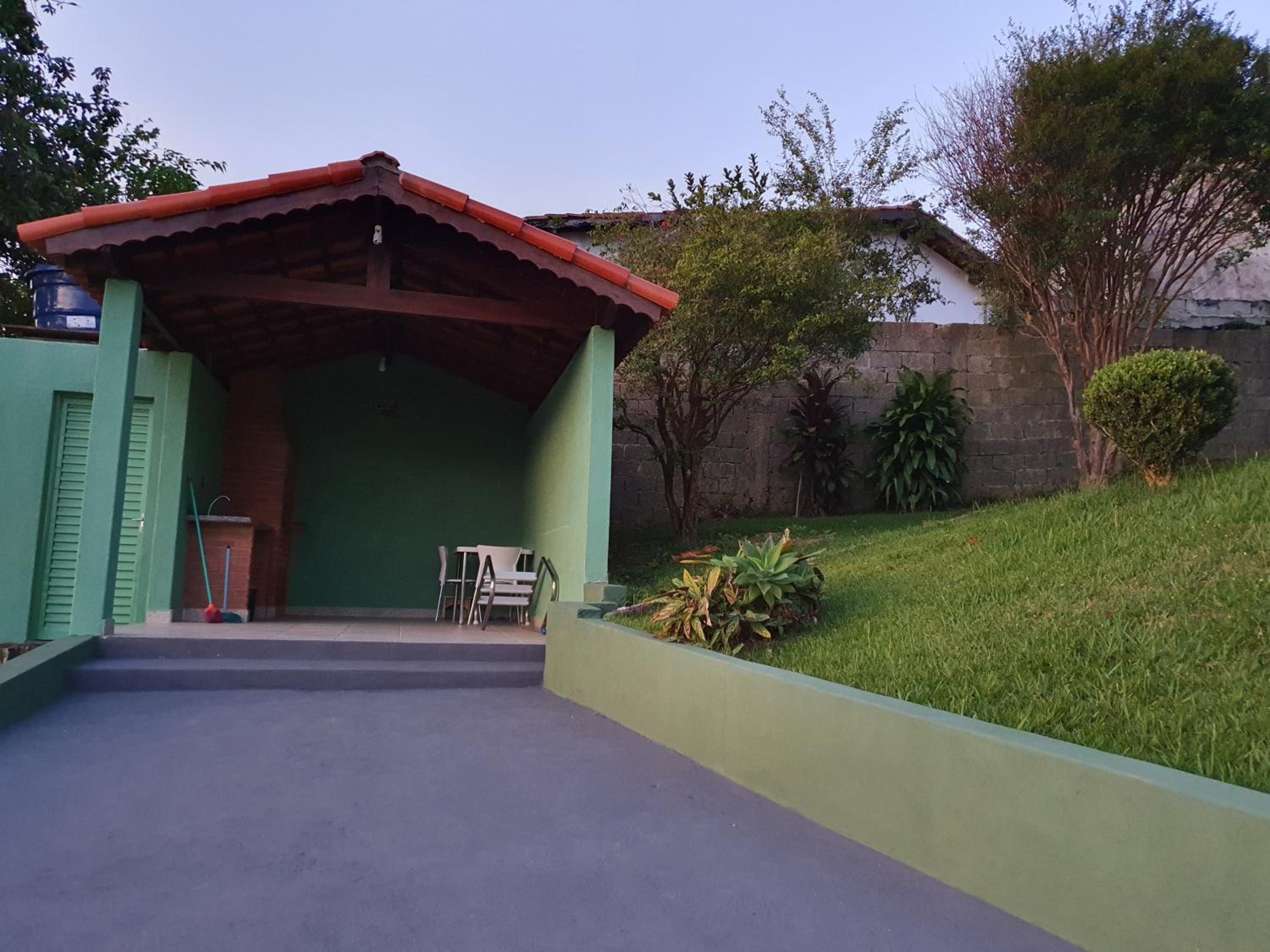 Chácara com piscina aquecida- Perdões