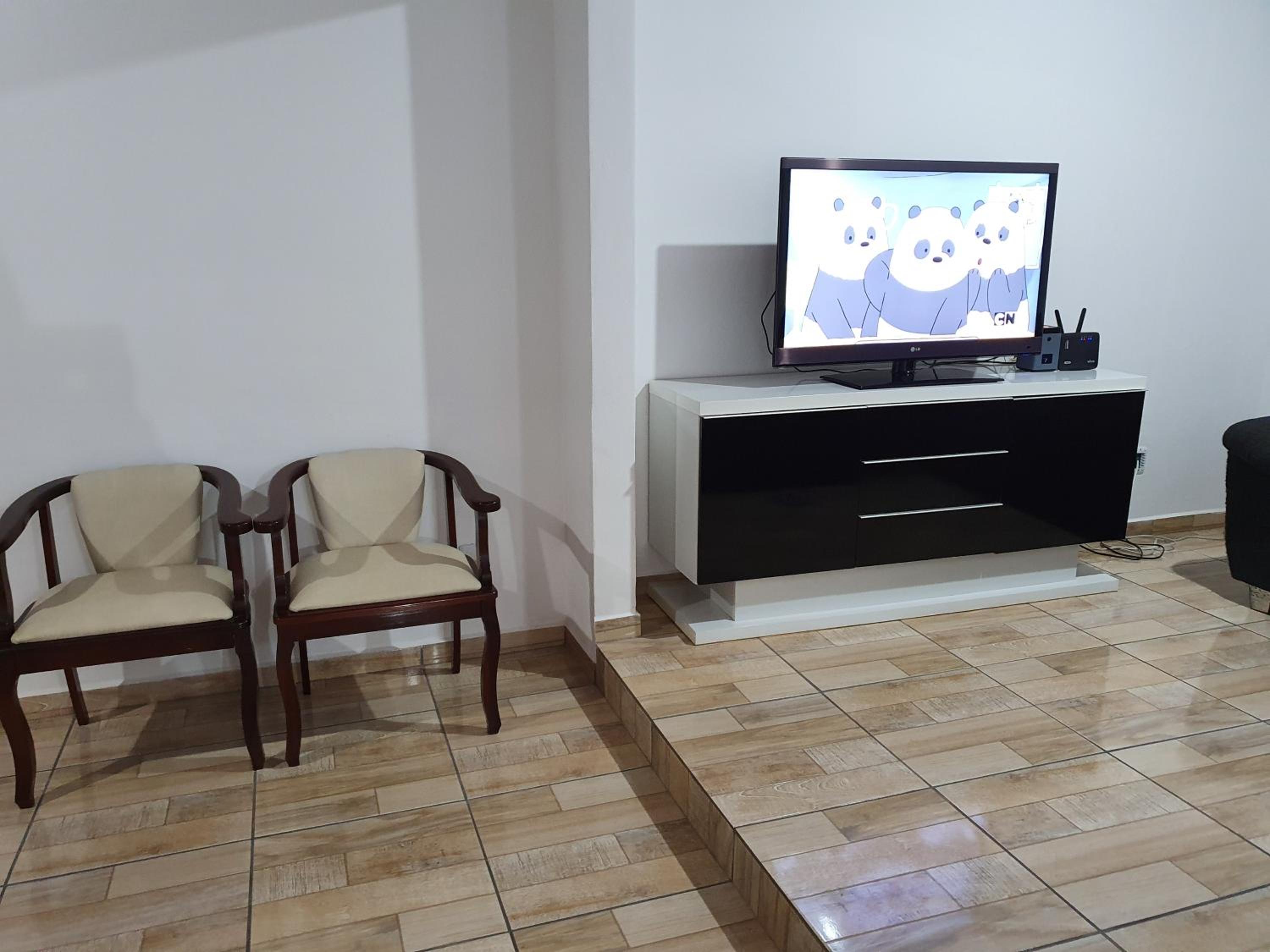 Chácara com piscina aquecida- Perdões