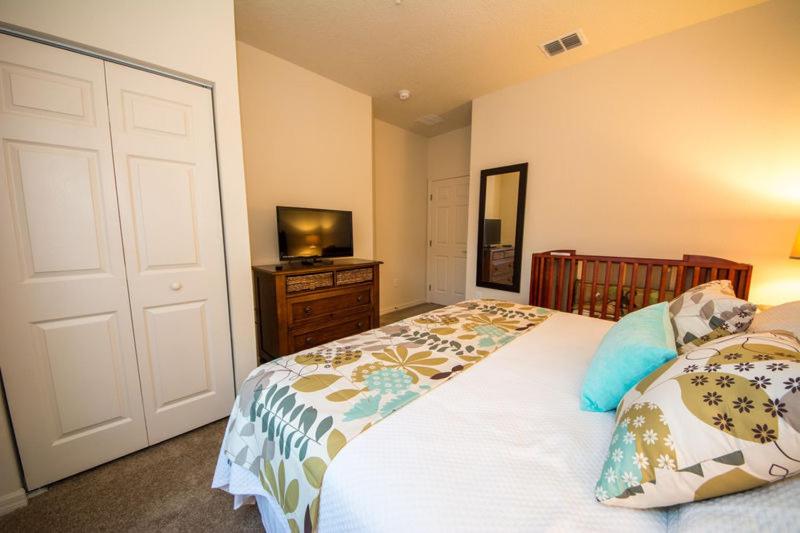 HAPPY PORT, your home very close to entertainment