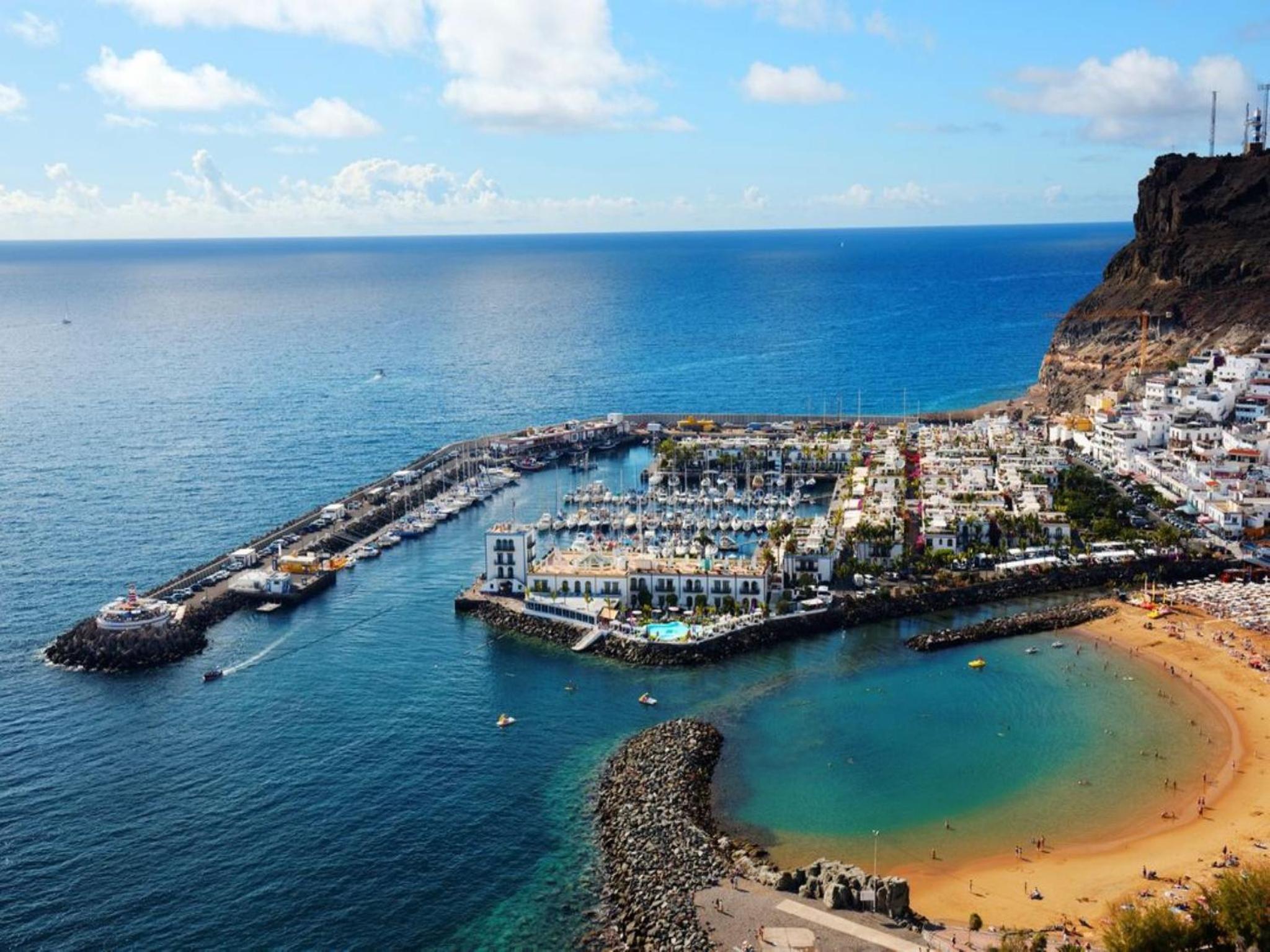 Harbour n 233 Playa de Mogan by El Sirocco