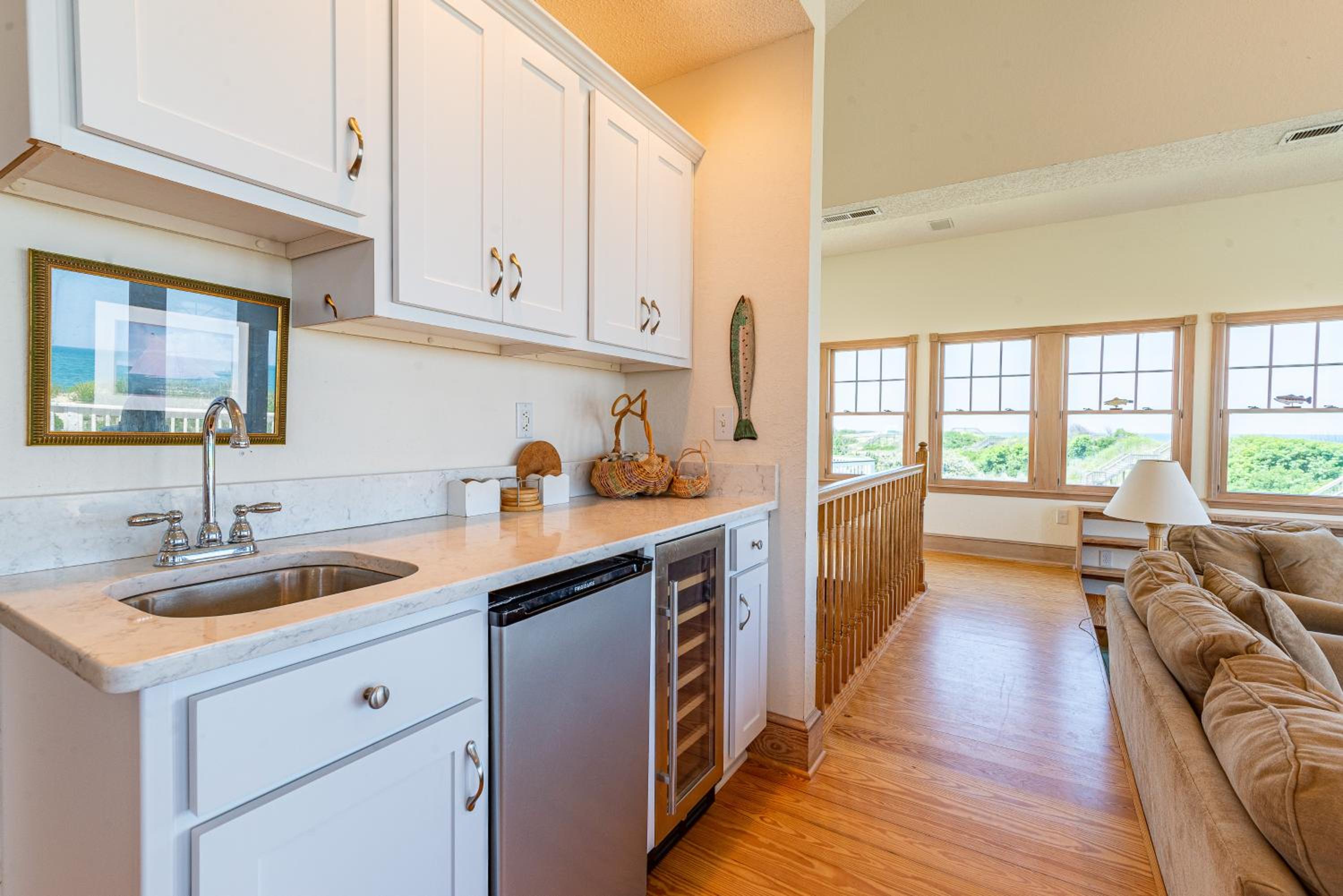 Sandscape - Corolla, Crown Point, Oceanfront, Steps to Beach, Hot Tub, Pool Table, Community Pool