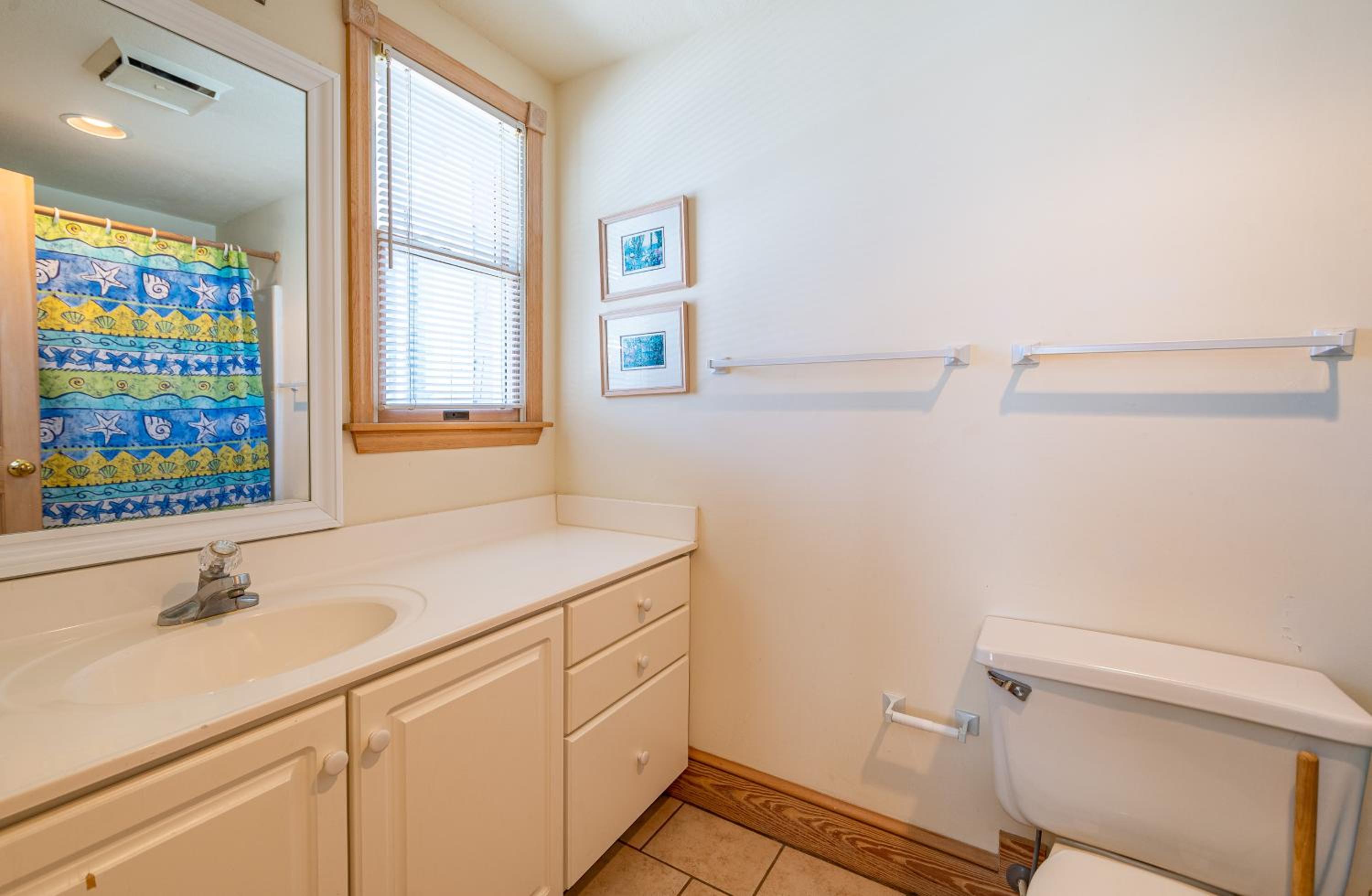 Sandscape - Corolla, Crown Point, Oceanfront, Steps to Beach, Hot Tub, Pool Table, Community Pool