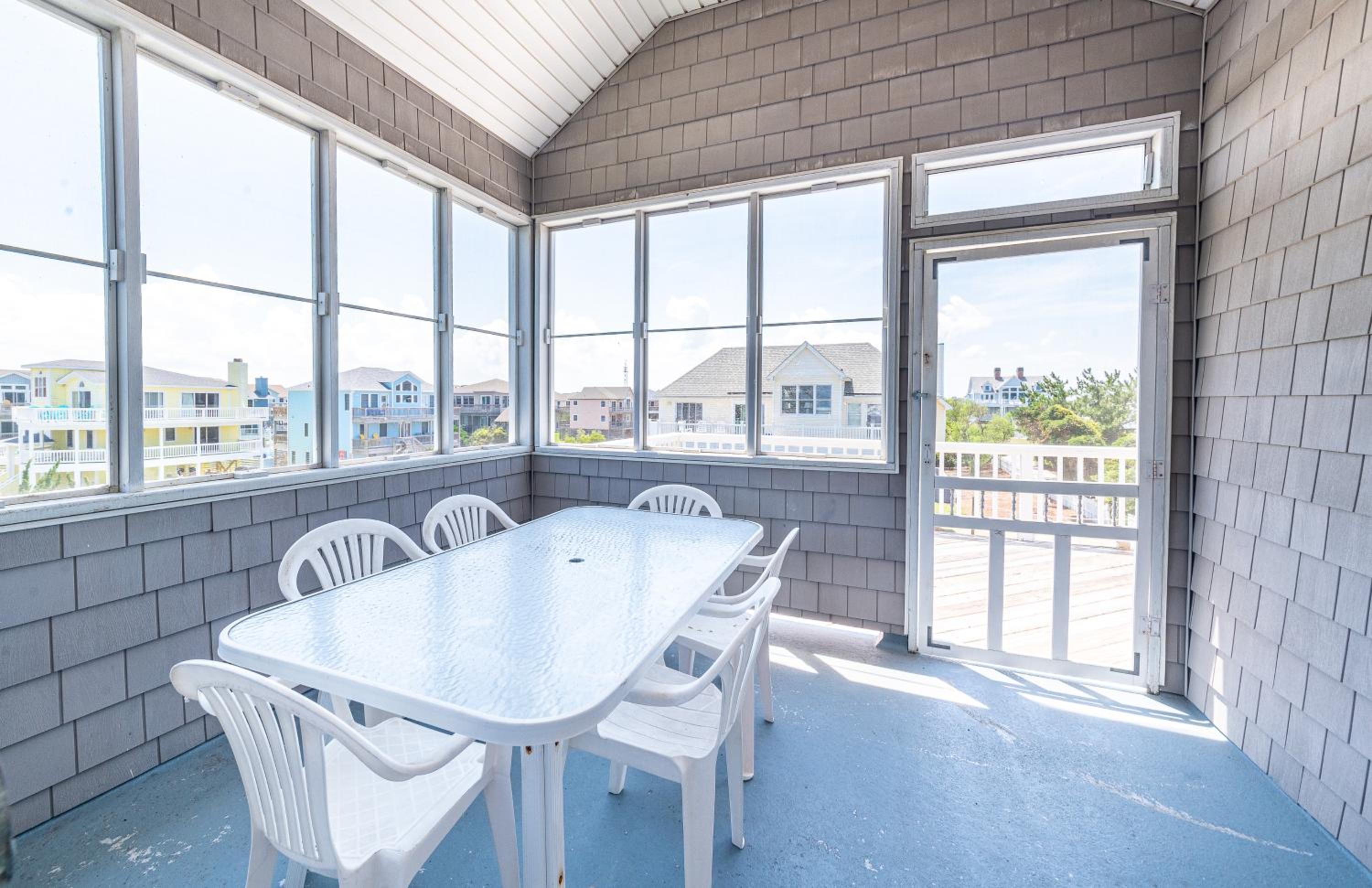 Sandscape - Corolla, Crown Point, Oceanfront, Steps to Beach, Hot Tub, Pool Table, Community Pool